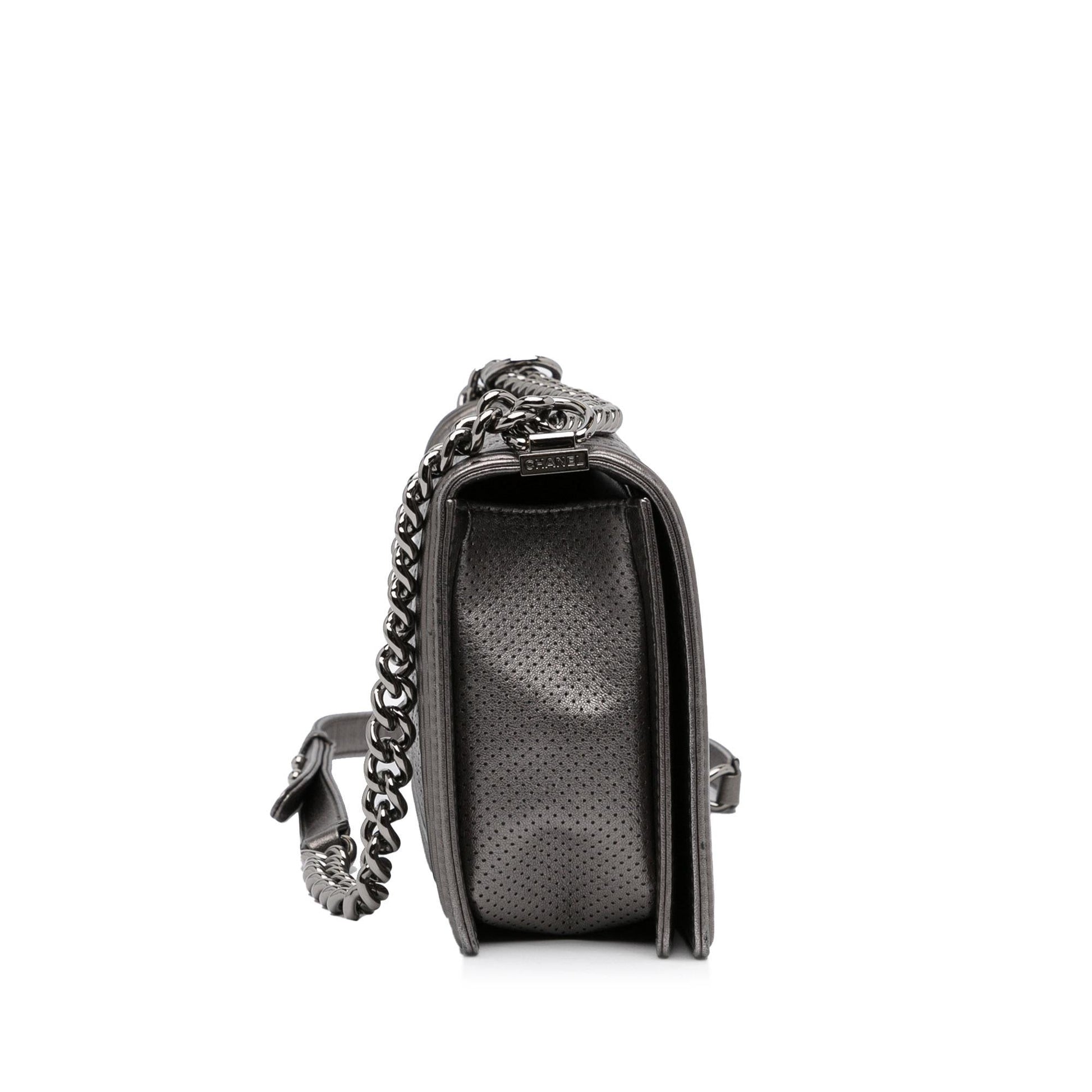 Chanel Boy Flap SHG-YQarOt Shoulder Bag