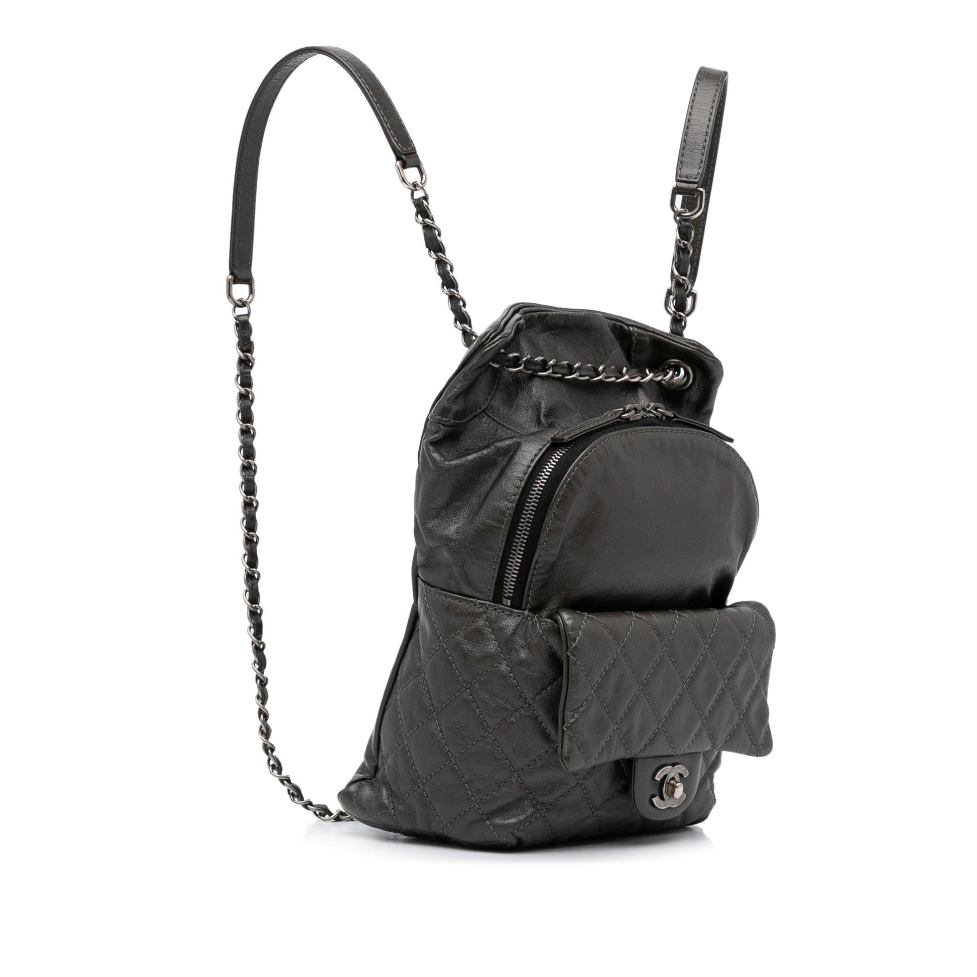 Chanel CC Lambskin Drawstring Flap Backpack SHG-rggGda Jewelry