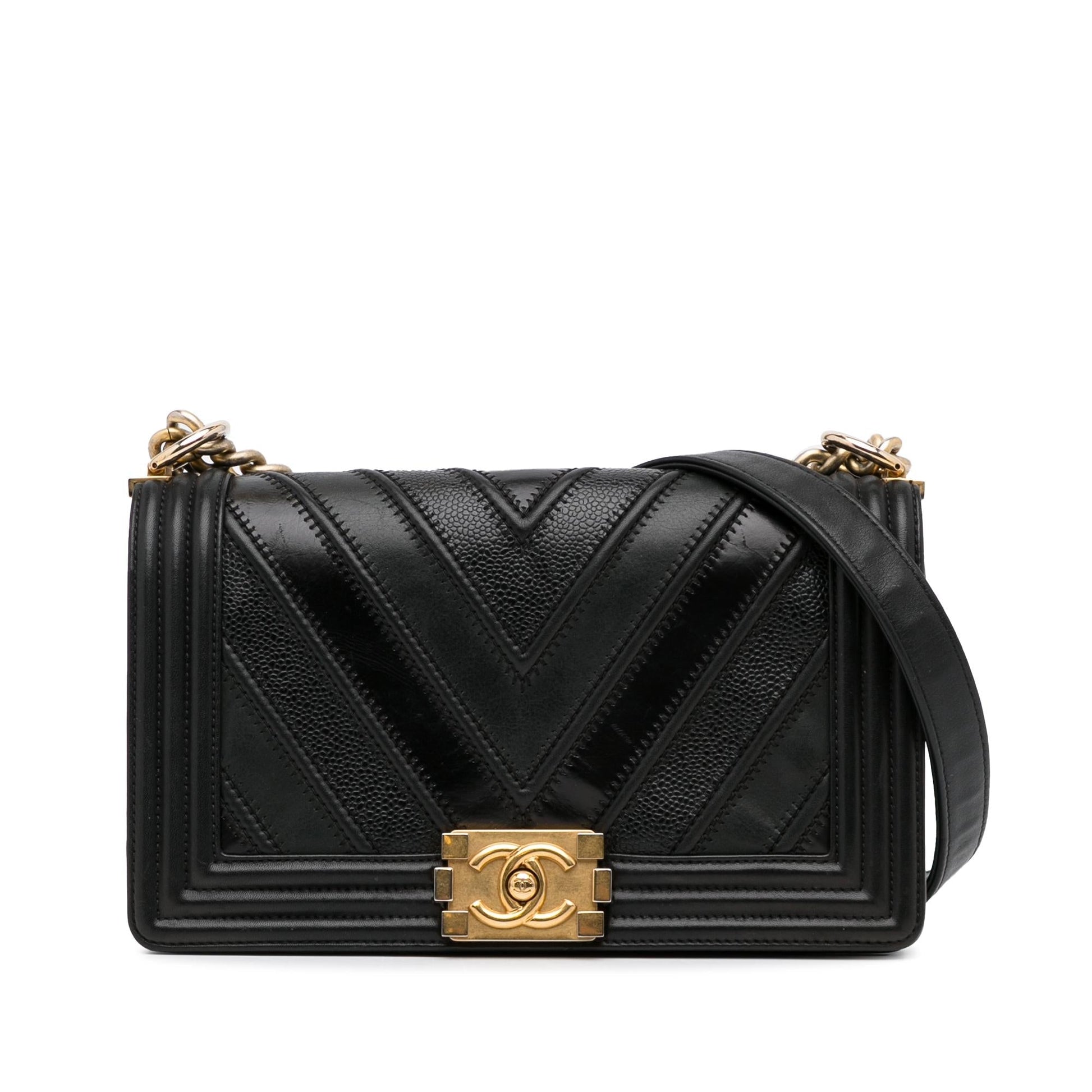 Chanel Chevron Boy Flap SHG-o7S6GH Handbag