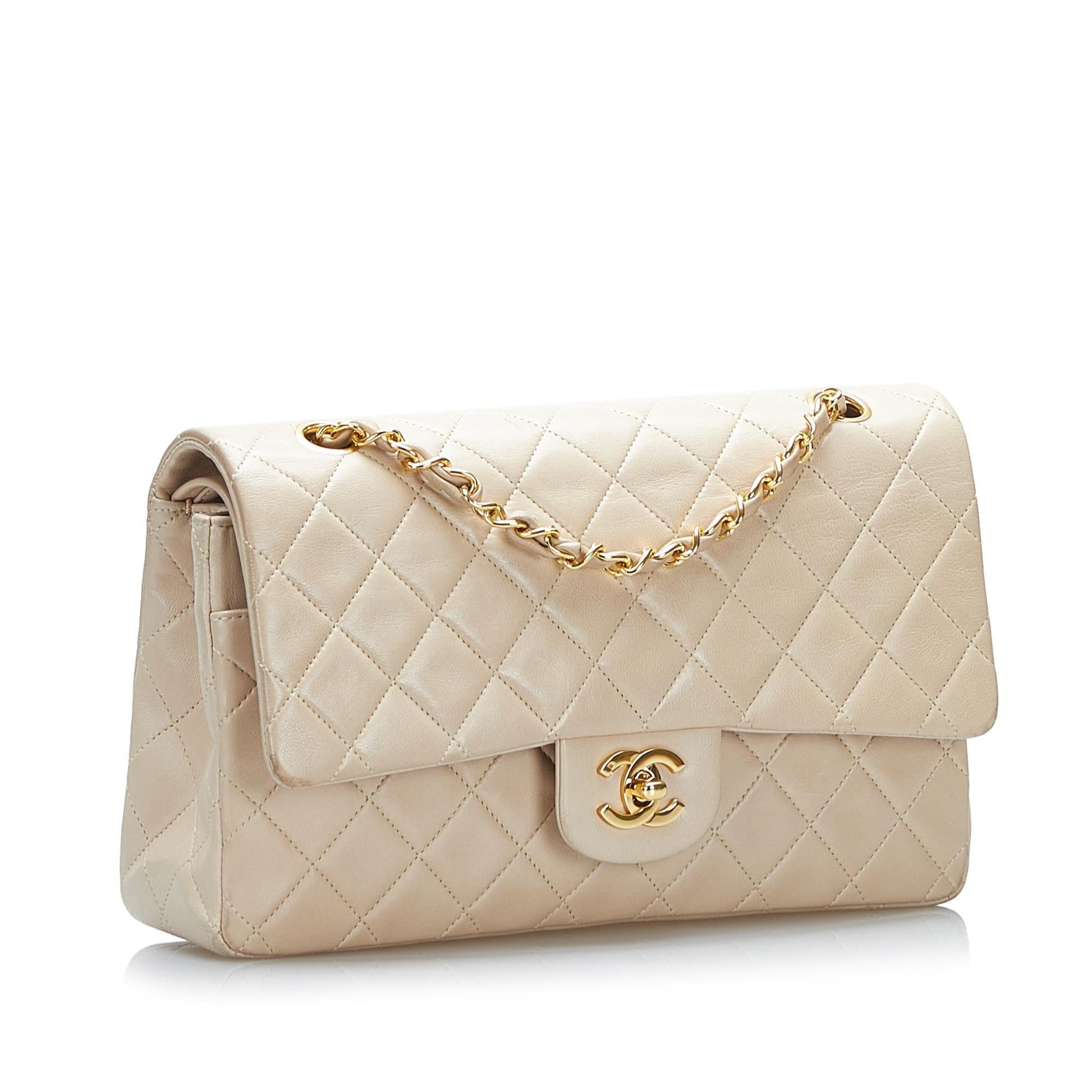 Chanel Classic Lambskin Double Flap SHG-5D9hdy Handbag
