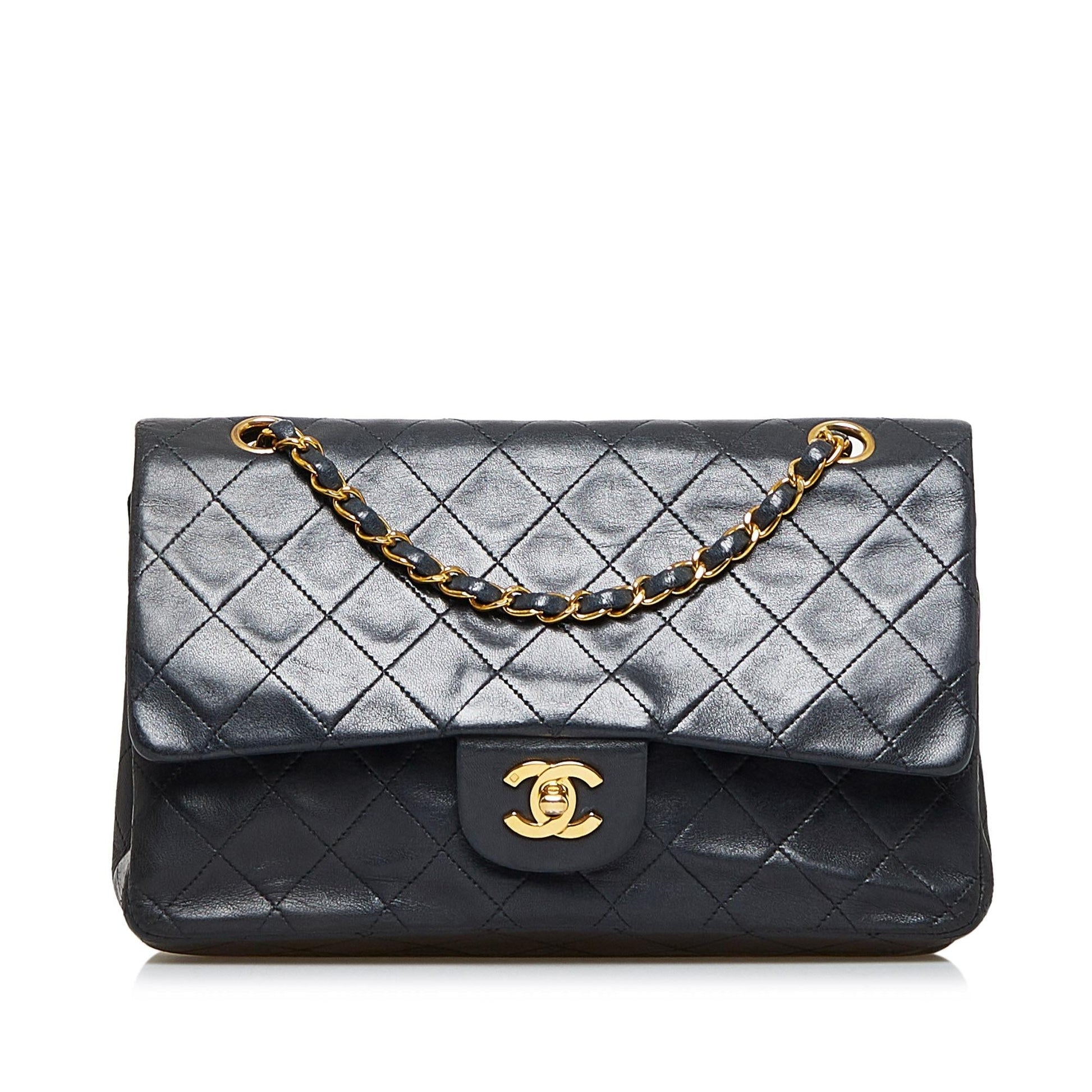 Chanel Classic Lambskin Double Flap SHG-QHtK2D Handbag