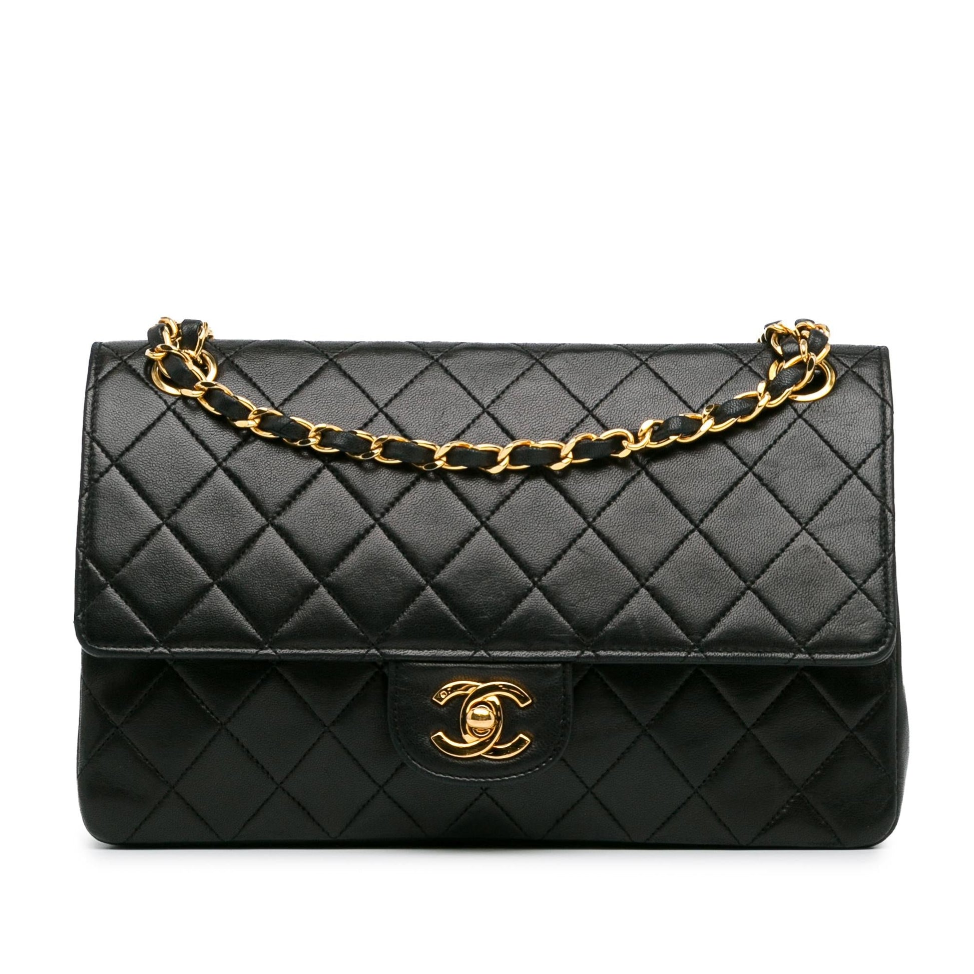 Chanel Classic Lambskin Double Flap SHG-CWMNTo Handbag