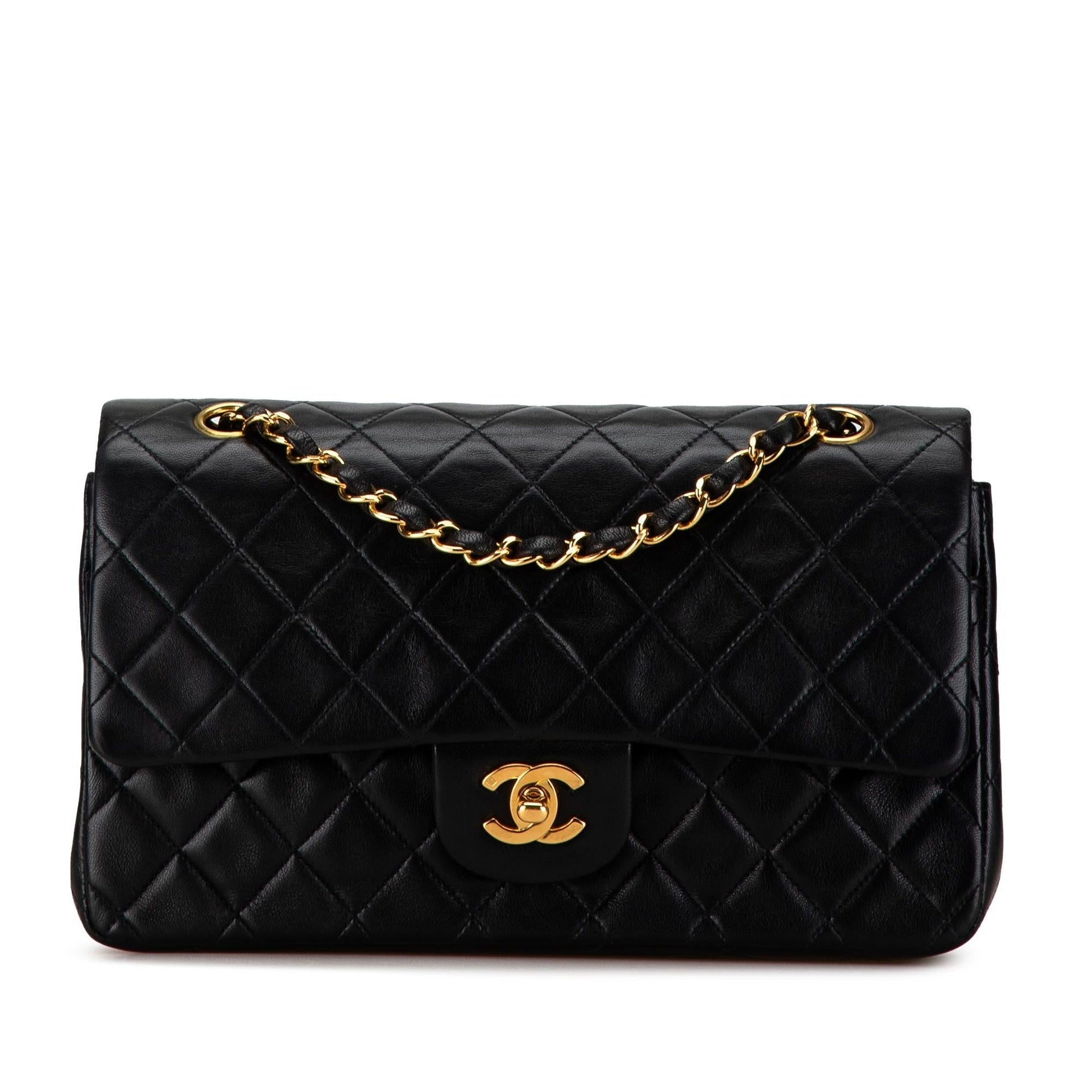 Chanel Medium Classic Lambskin Double Flap (SHG-GpukLW)