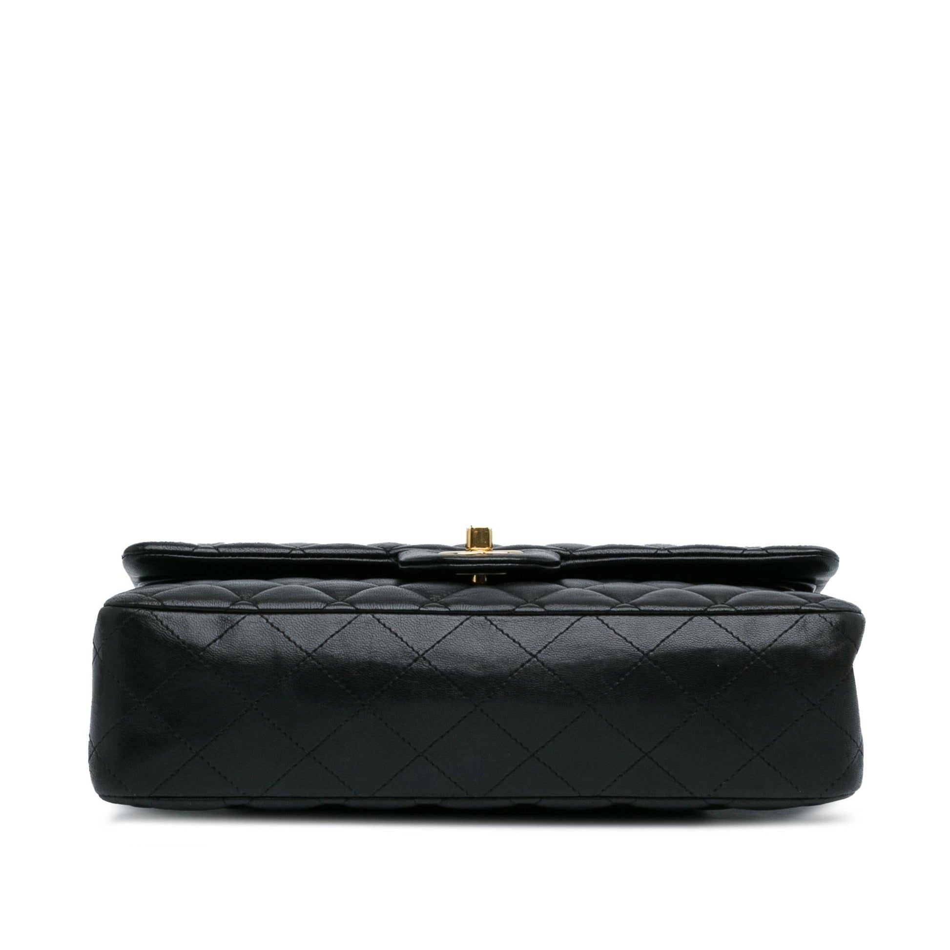 Chanel Medium Classic Lambskin Double Flap (SHG-ABhfkF)