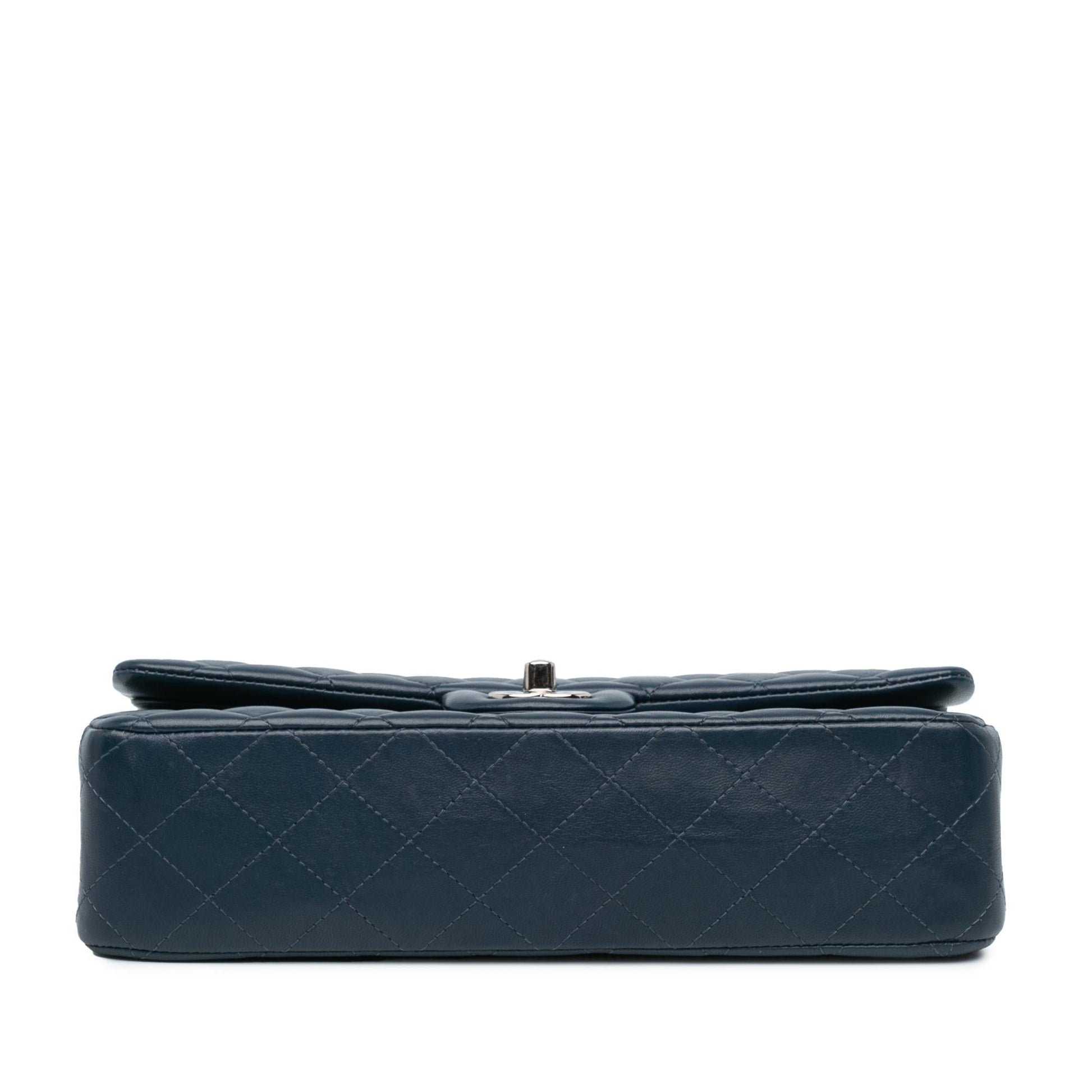 Chanel Classic Lambskin Double Flap SHG-35Xgum Handbag
