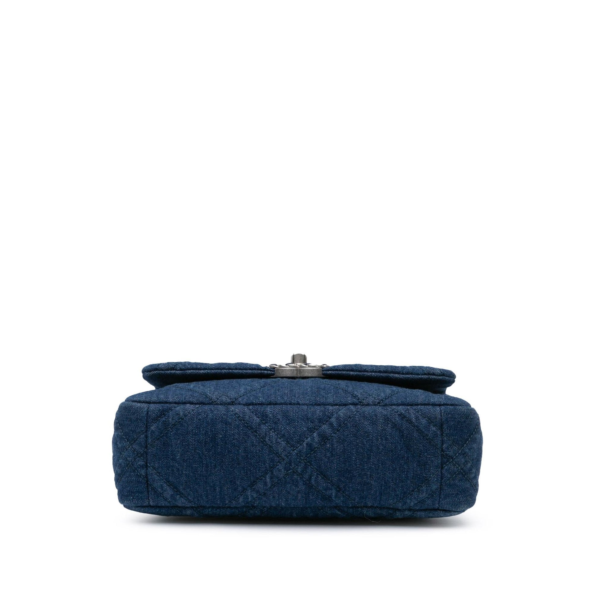 Chanel Denim 19 Flap SHG-WWUBIh Handbag
