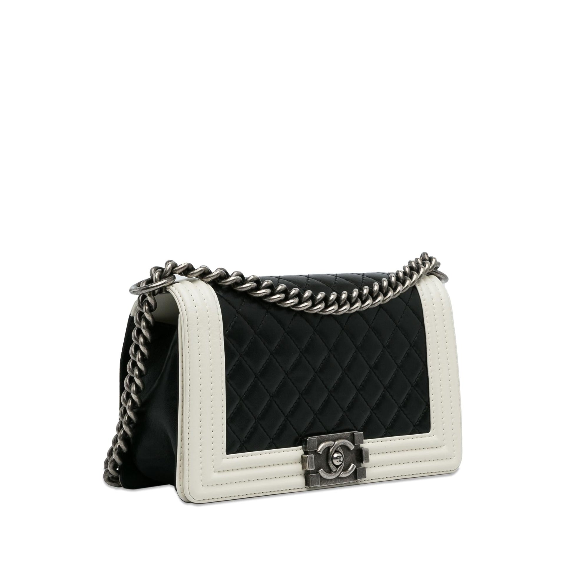 Chanel Lambskin Boy Bicolor Flap SHG-MjfI80 Shoulder Bag