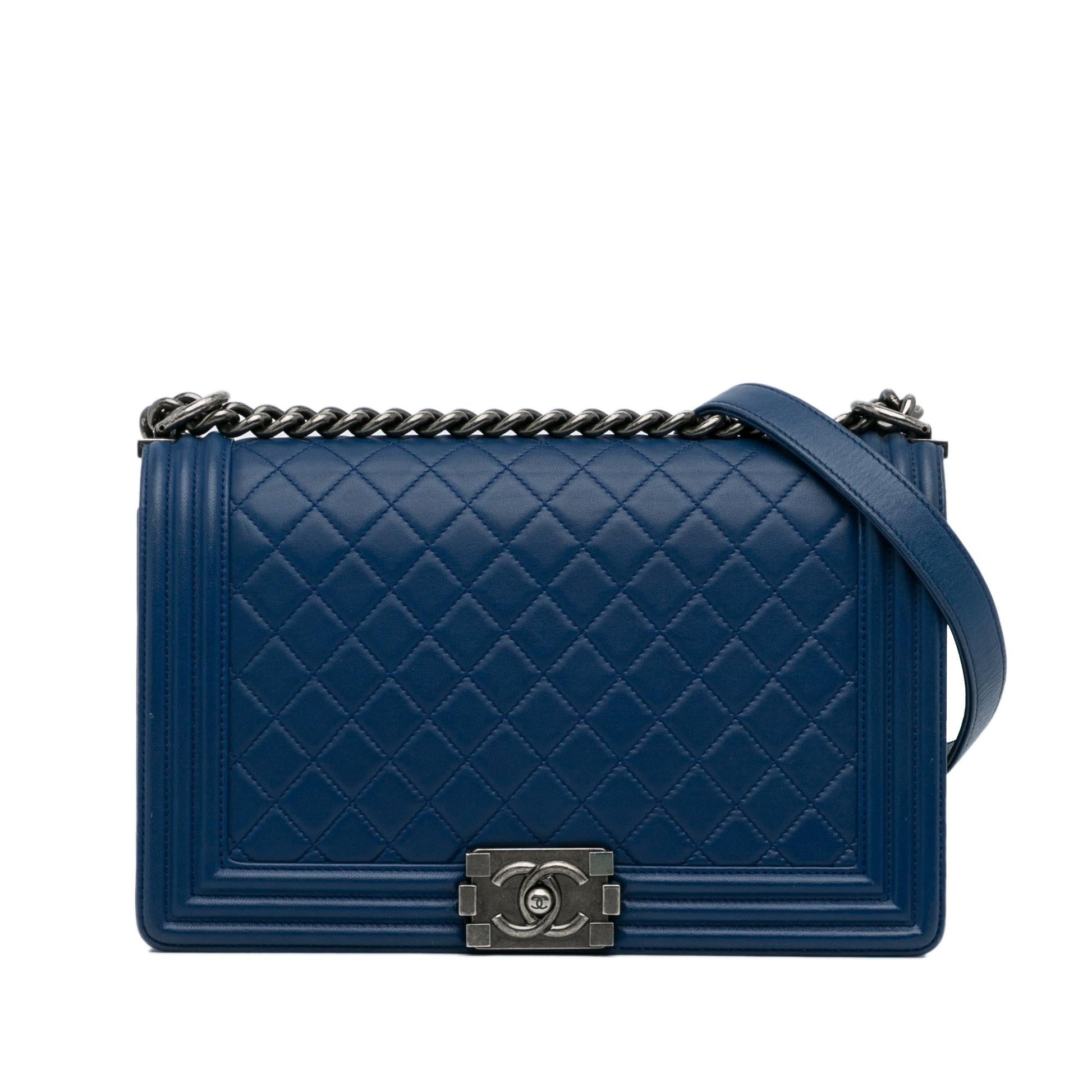 Chanel Lambskin Boy Flap SHG-VYNHf9 Shoulder Bag
