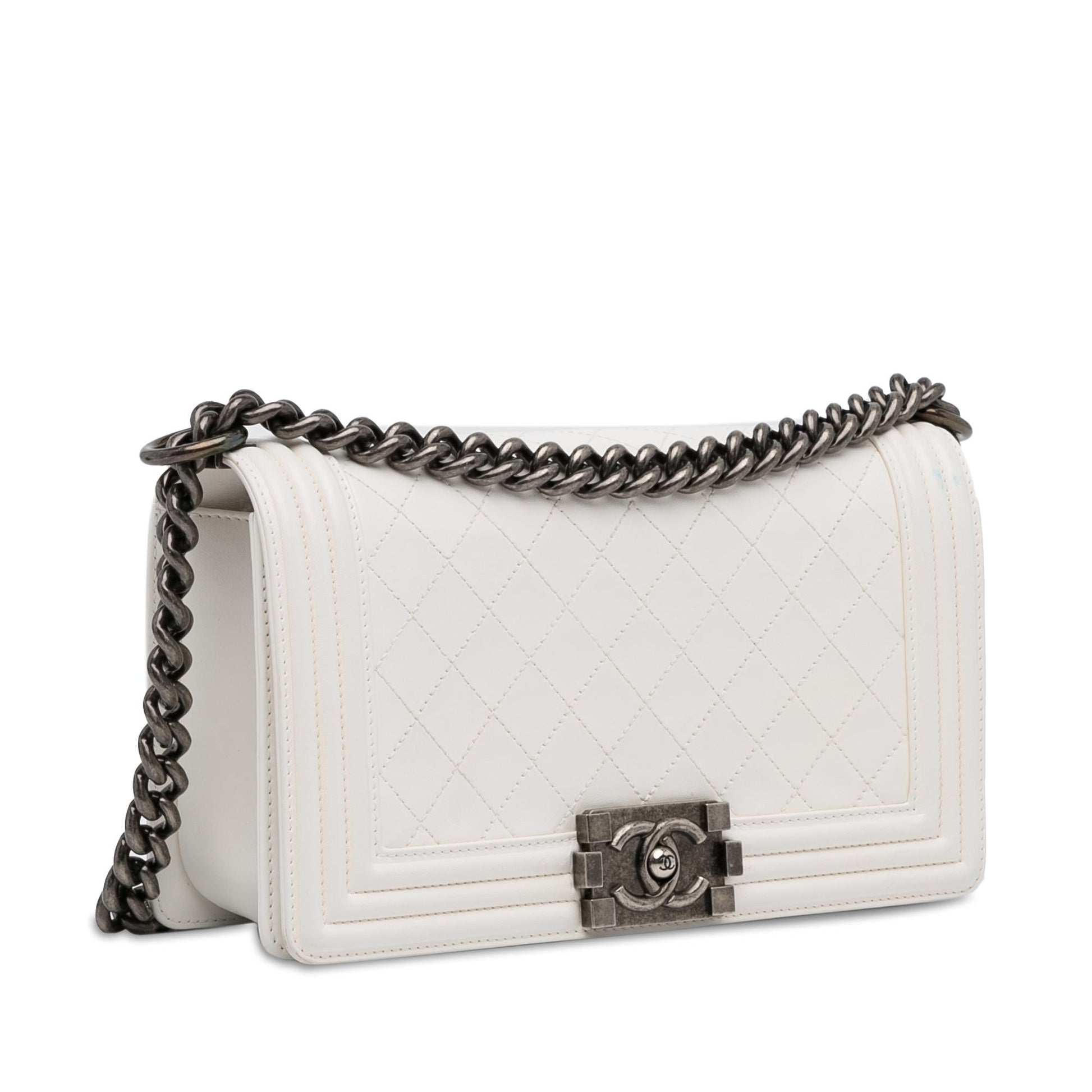 Chanel Medium Lambskin Boy Flap (SHG-1Vev3e)