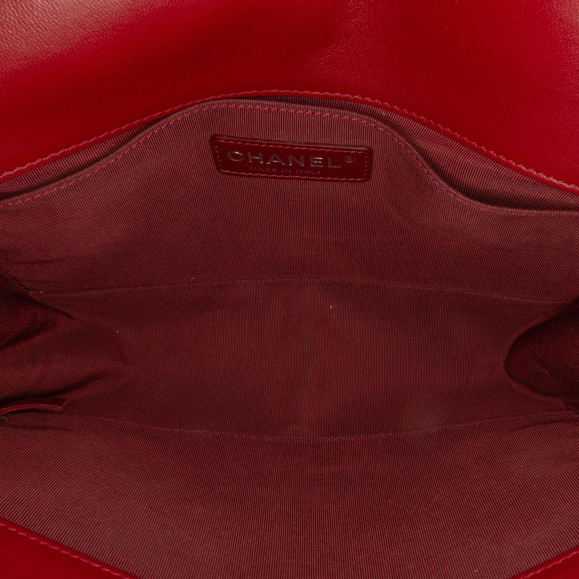 Chanel Medium Lambskin Boy Flap (SHG-xqrGFO)