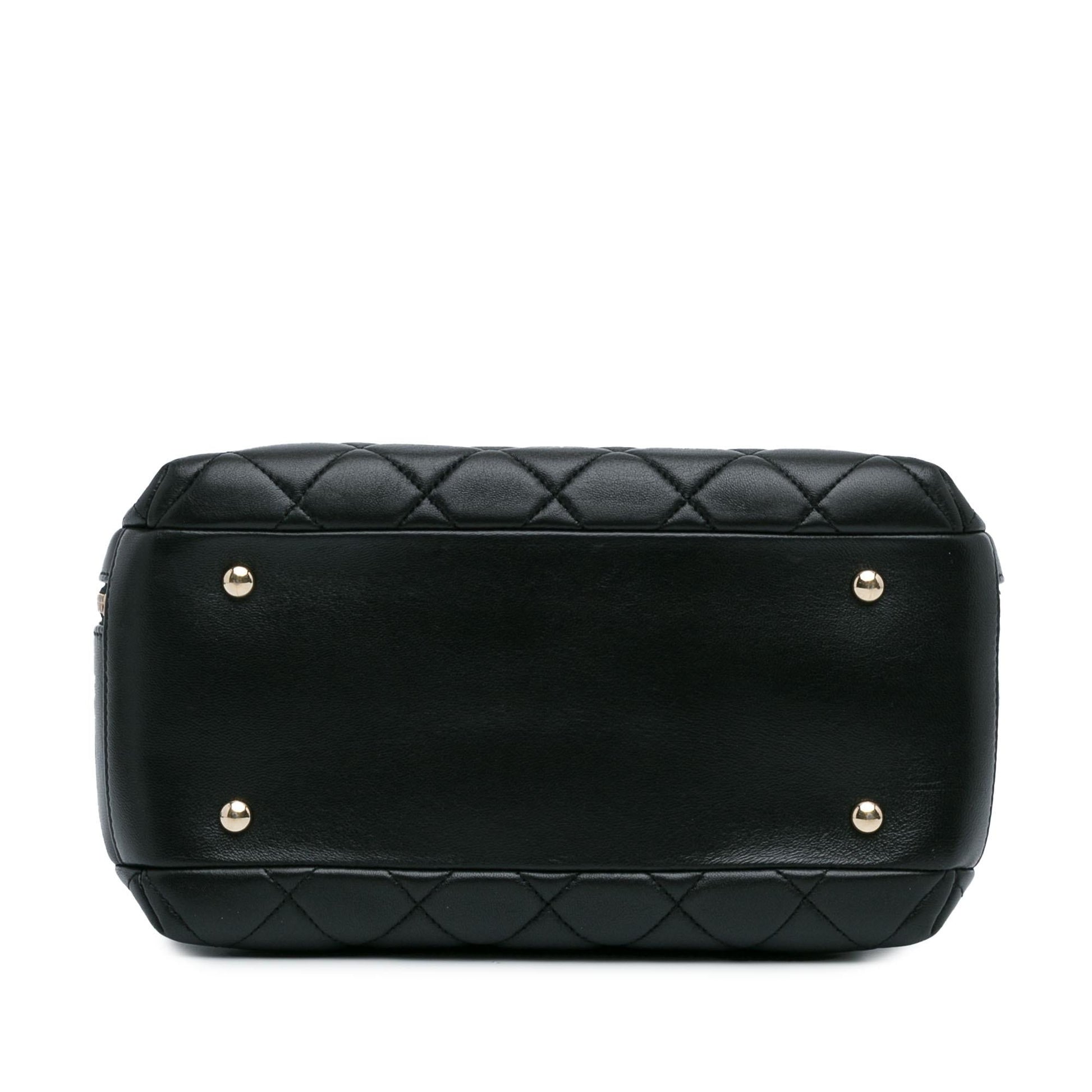 Chanel Medium Lambskin Trendy CC Bowling Bag (SHG-6zNdDE)