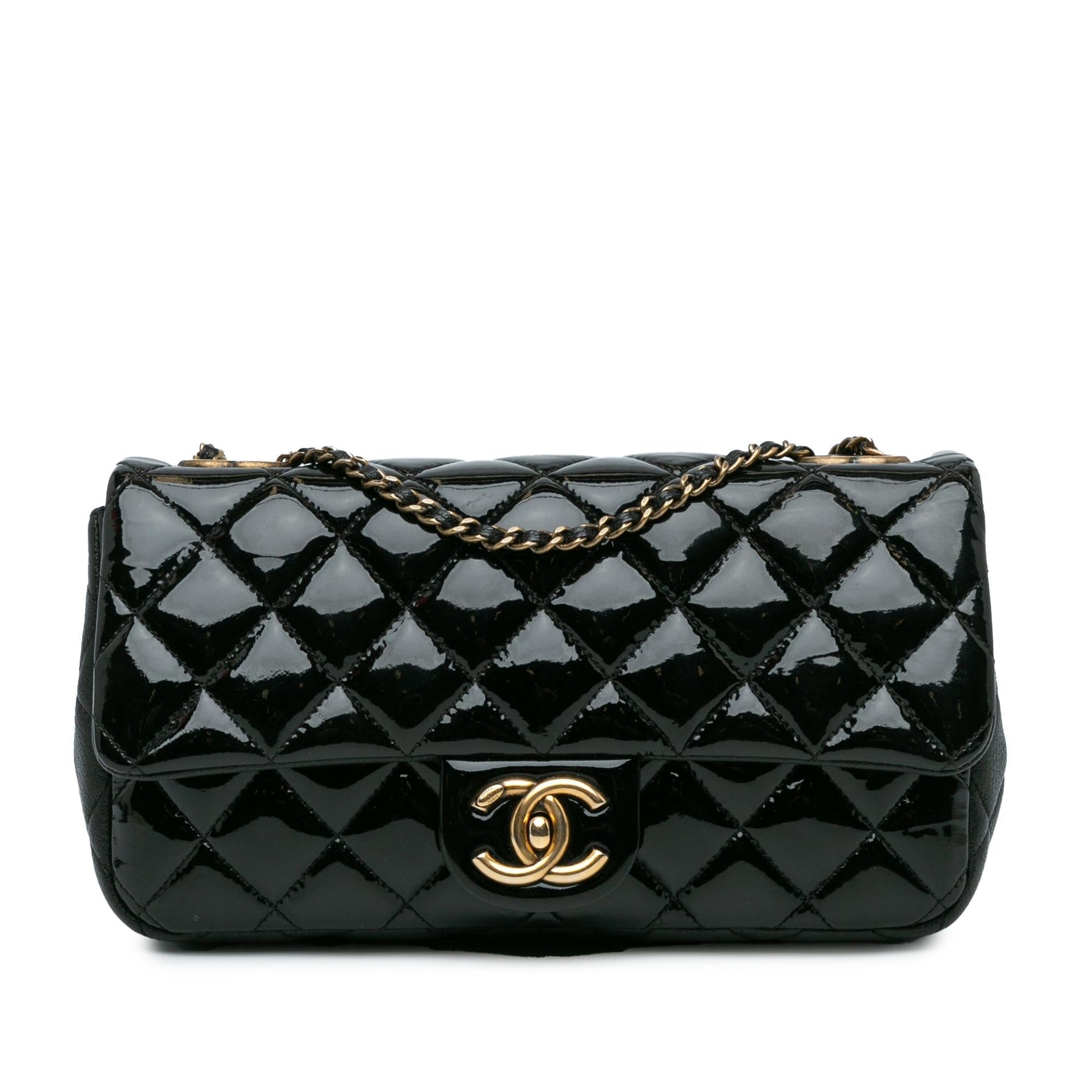 Chanel Patent Goatskin CC Eyelet Flap SHG-Xldzli Handbag