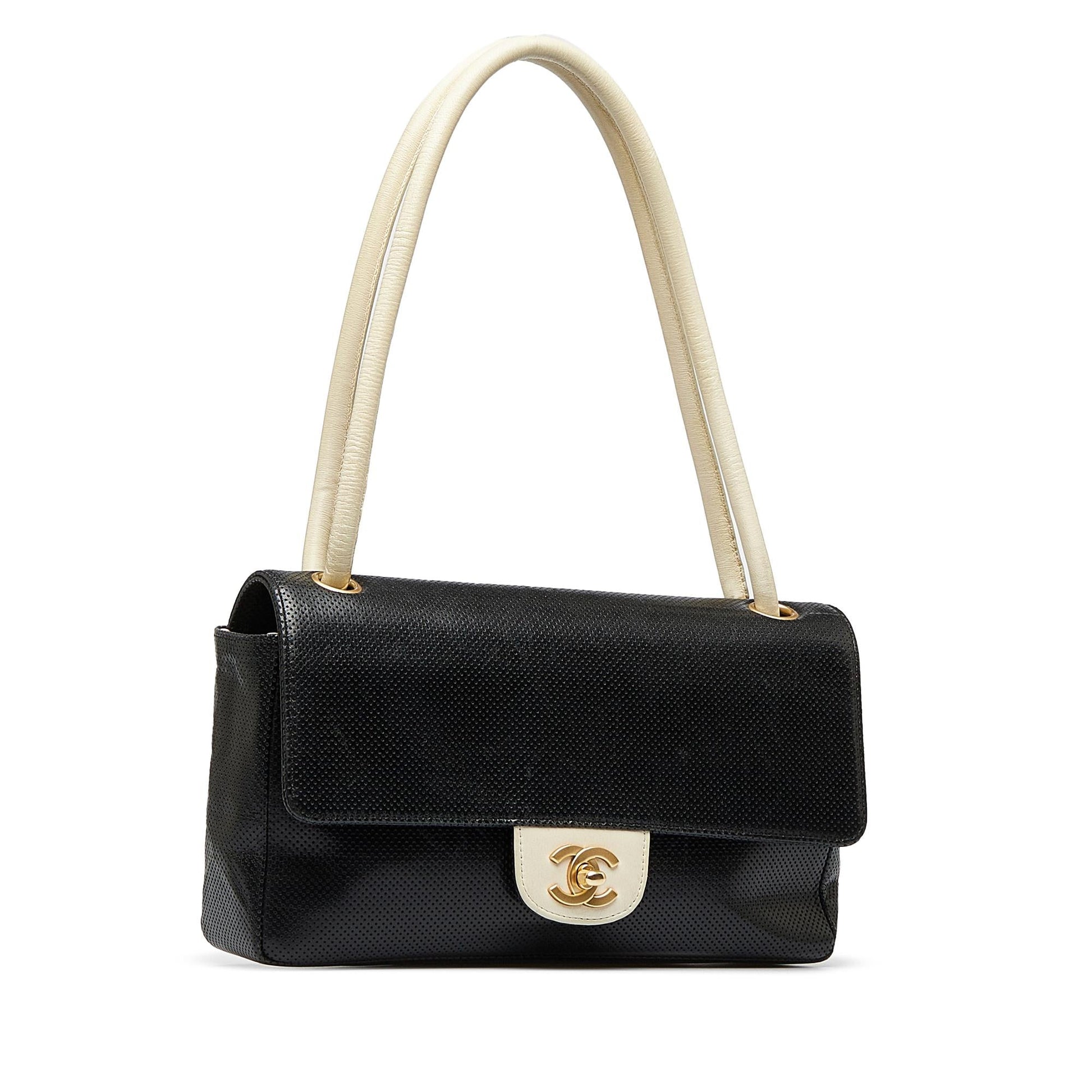 Chanel Peforated Lambskin Single Flap SHG-Cy4DJQ Handbag