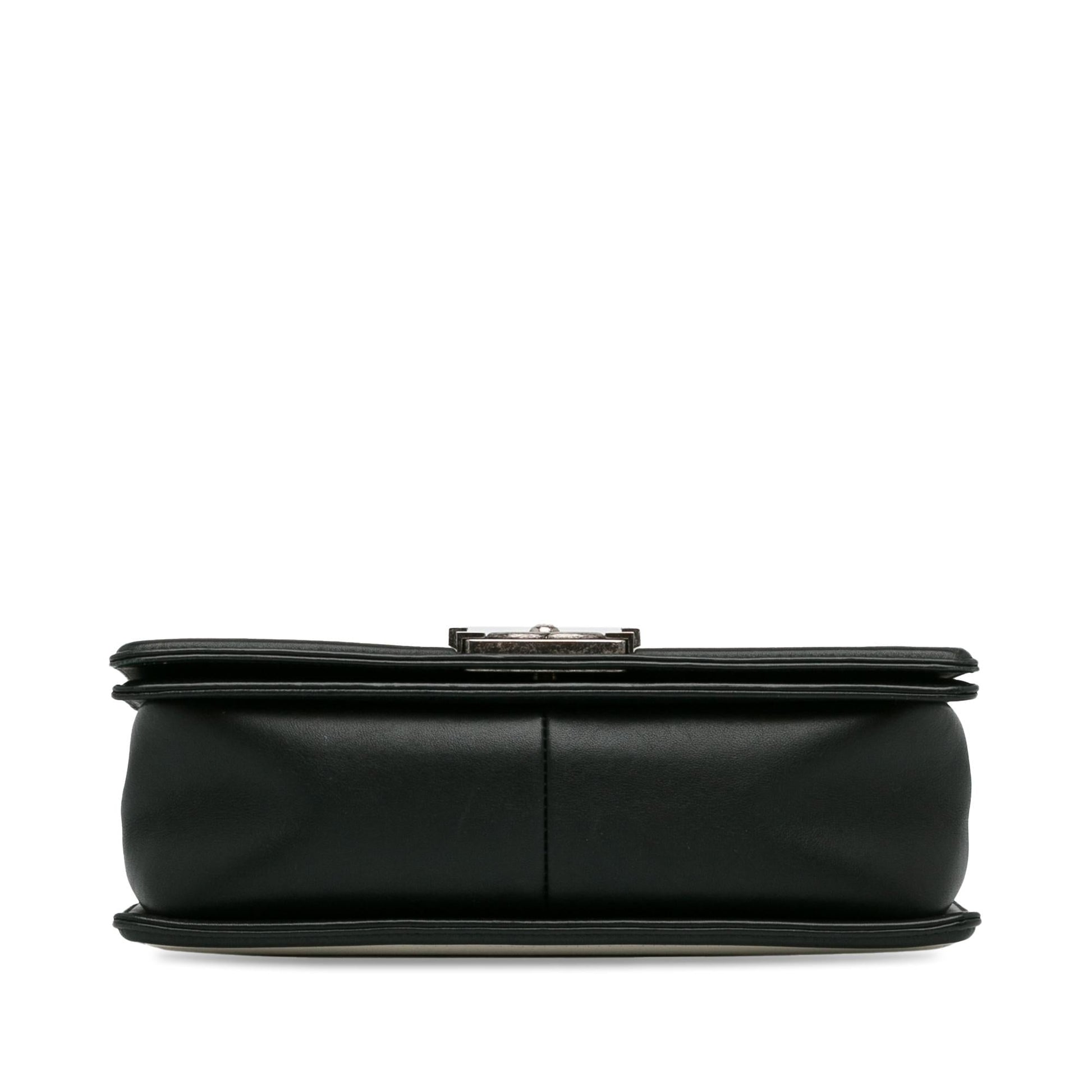 Chanel Medium Pleated Calfskin Boy In Rome Flap (SHG-DQWgfZ)