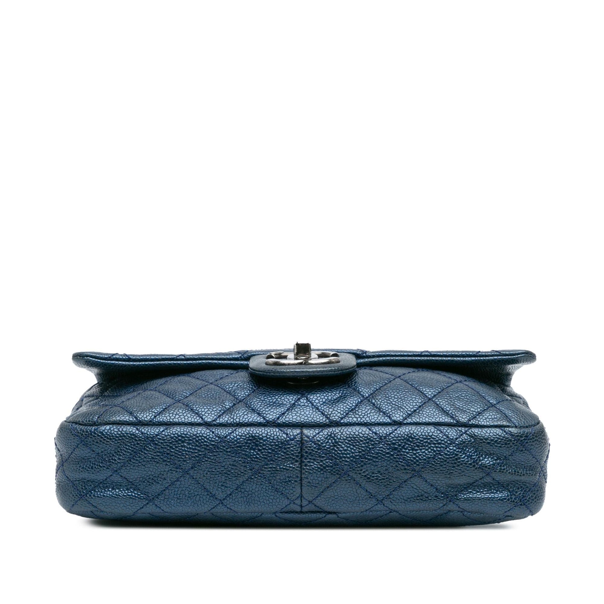 Chanel Quilted Iridescent Caviar Easy Flap Handbag Shg Vpqccb
