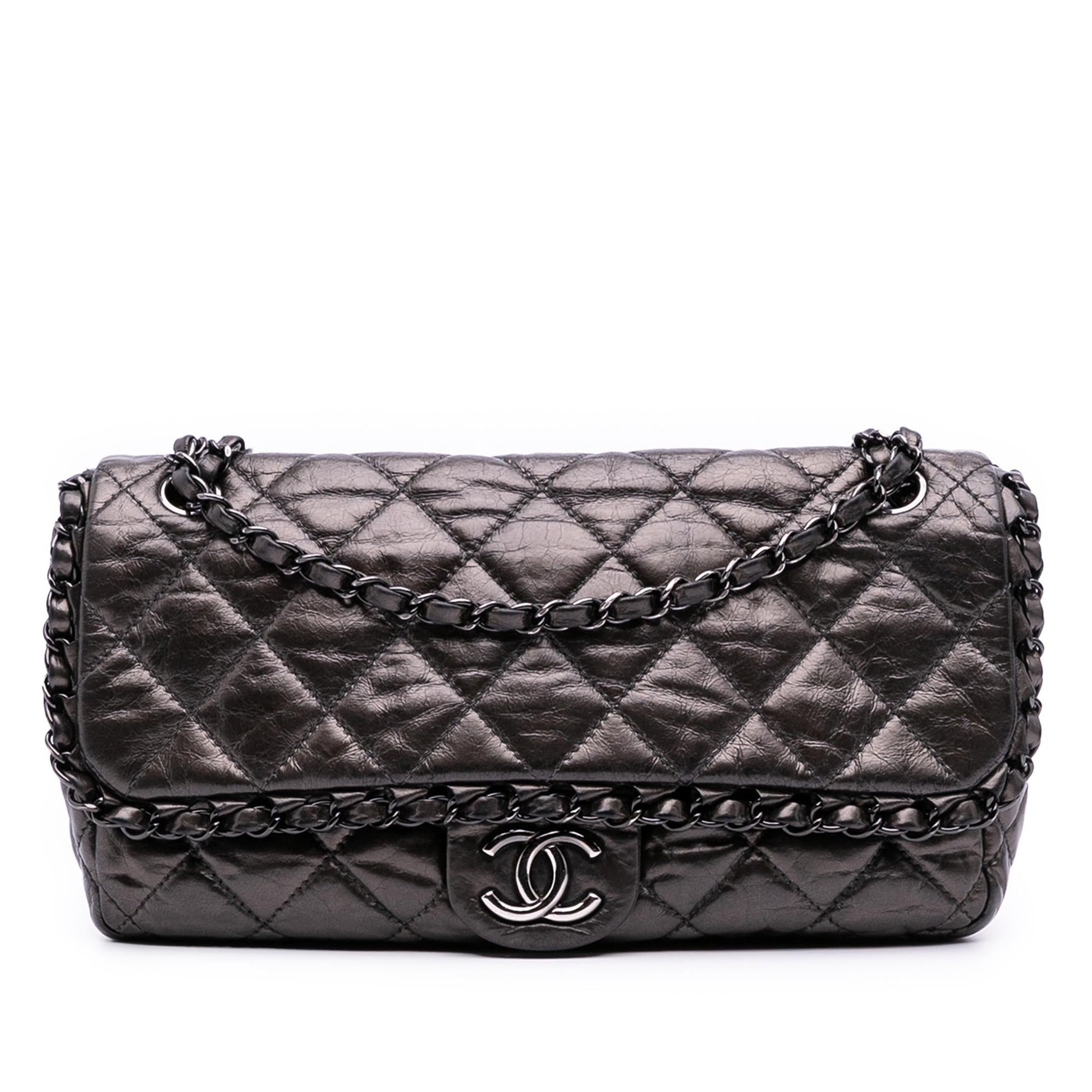 Chanel Quilted Handbag 3