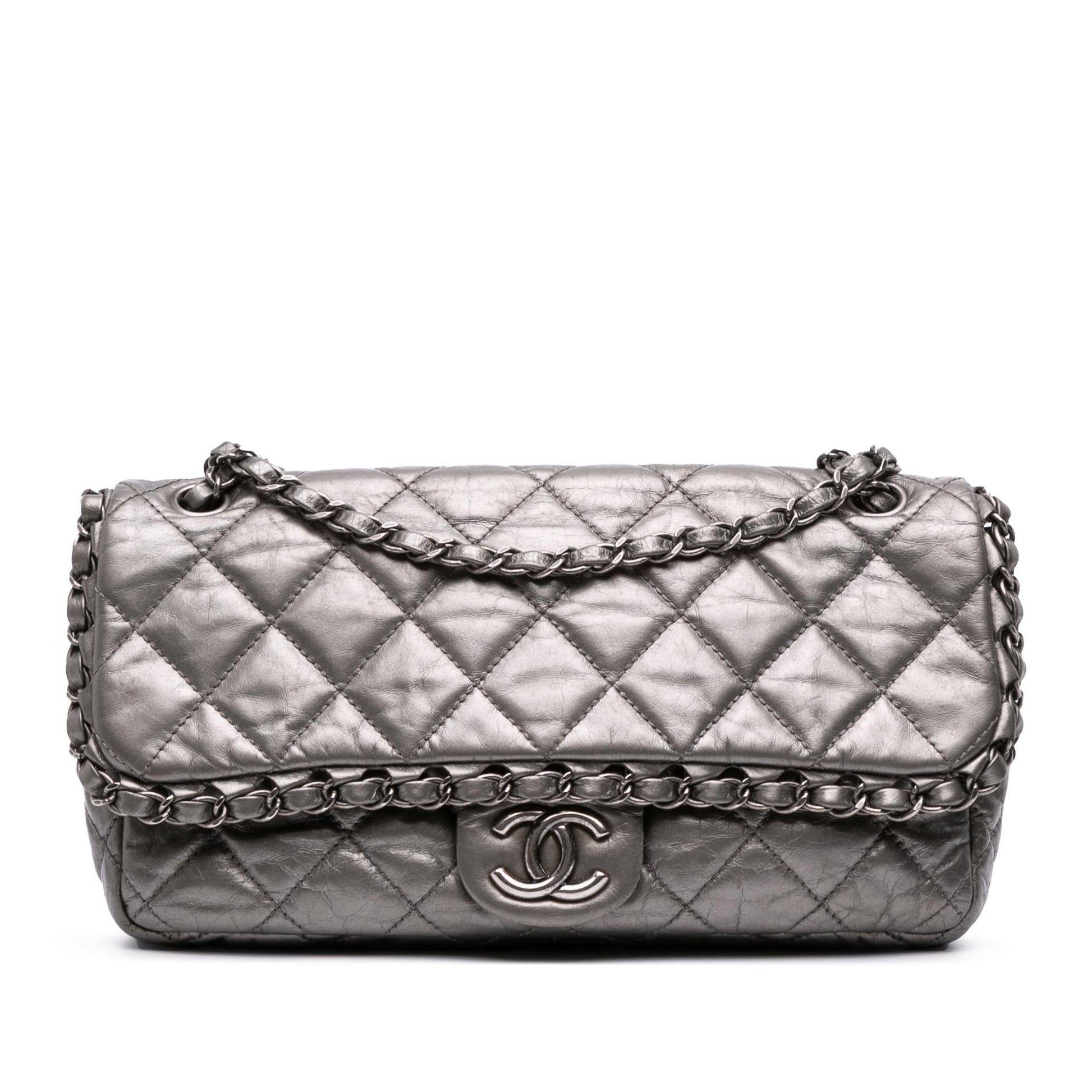 Chanel Quilted Handbag 5