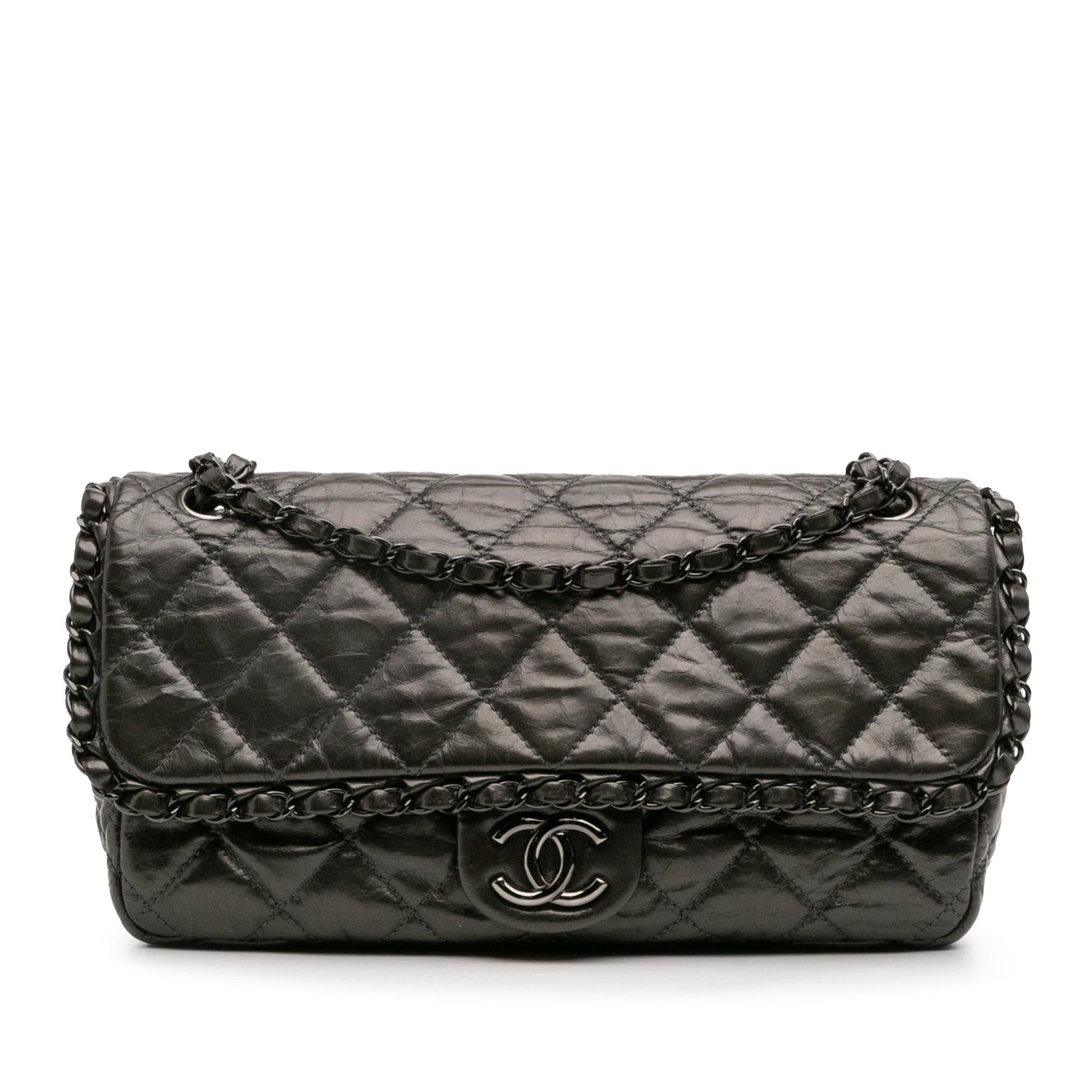 Chanel Quilted Handbag 6