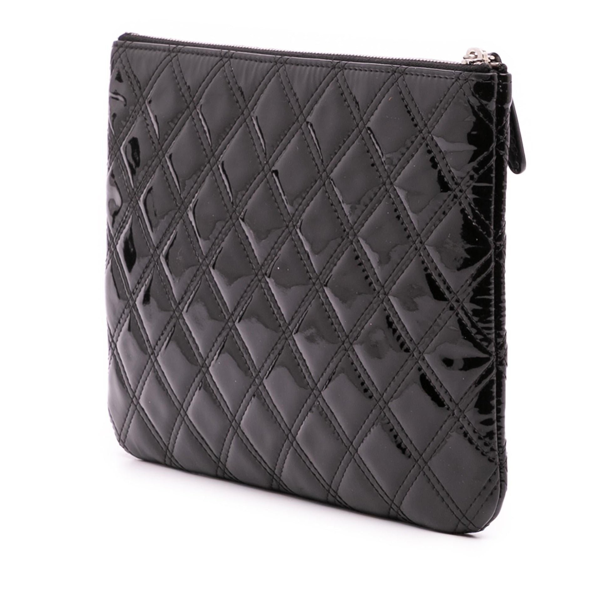 Chanel Quilted Patent O Clutch Bag 6