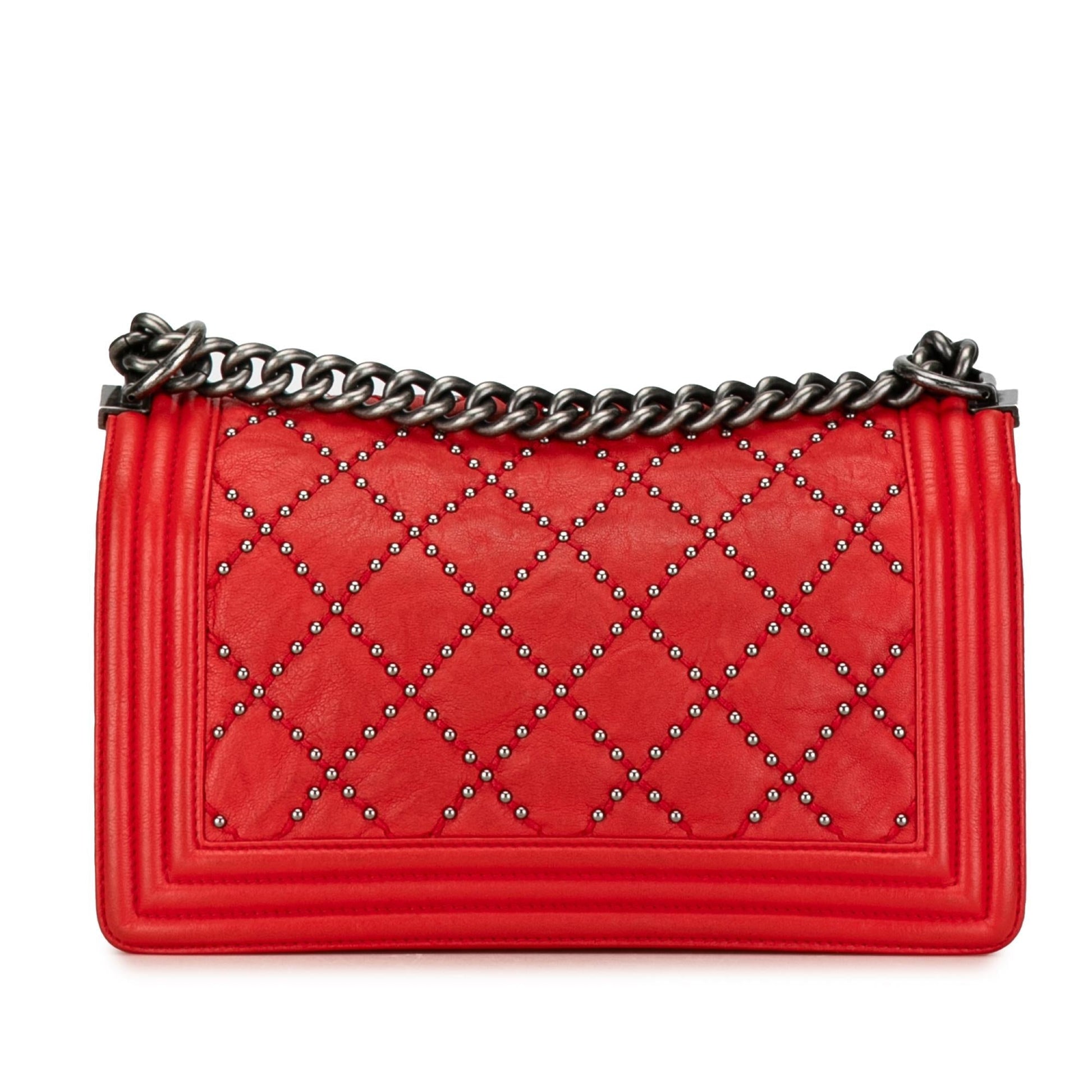 Chanel Studded Crumpled Calfskin Boy Flap SHG-rqfnOd Handbag