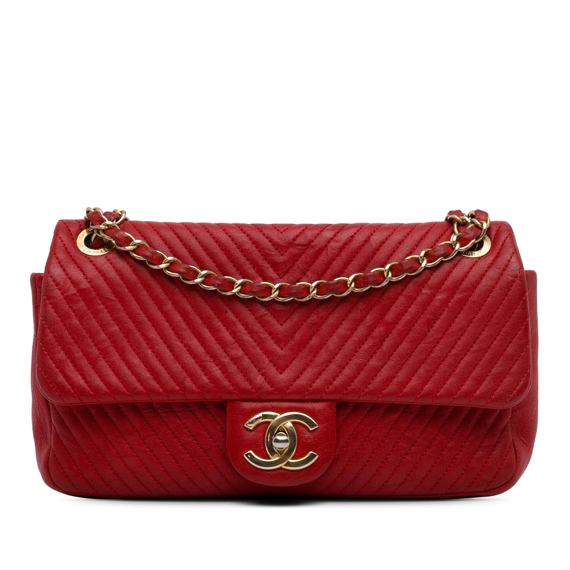 Chanel Wrinkled Calfskin Quilted Chevron Medallion Charm Key Chain Shg Hytizx