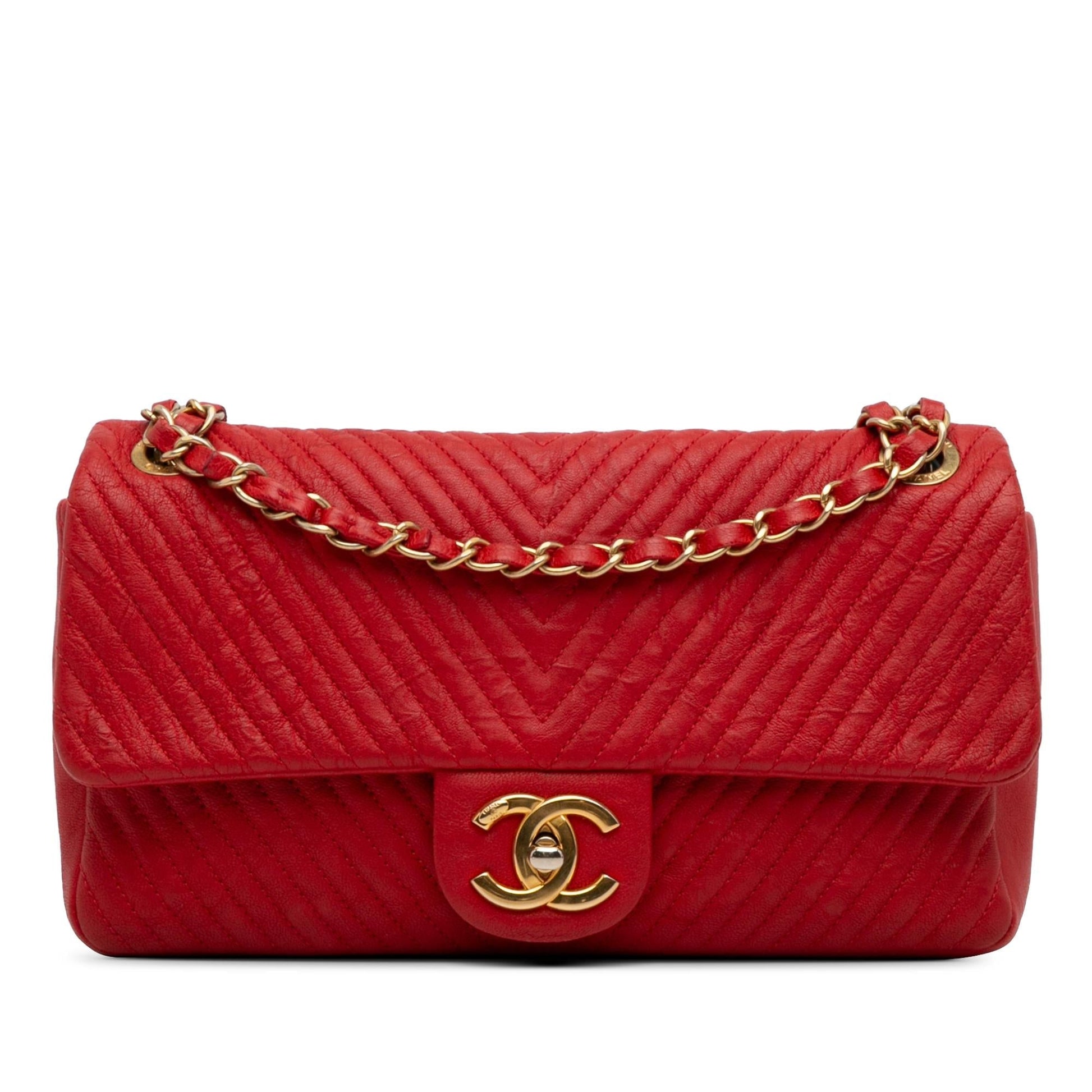 Chanel Wrinkled Lambskin Chevron Medallion Flap SHG-qDeD9g Handbag