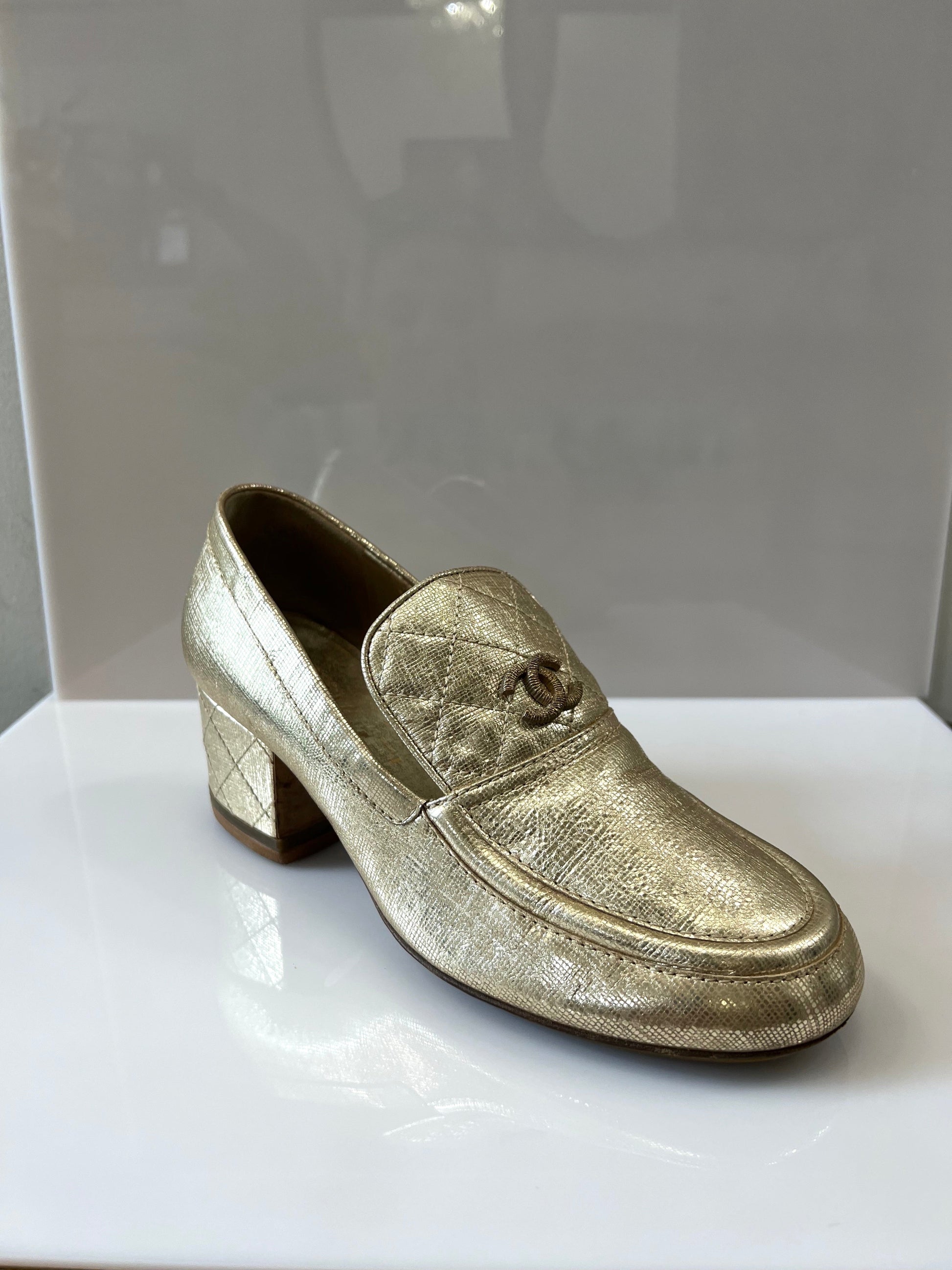 Chanel CC Metallic Gold Textured Leather Stacked Heel Loafers for Women