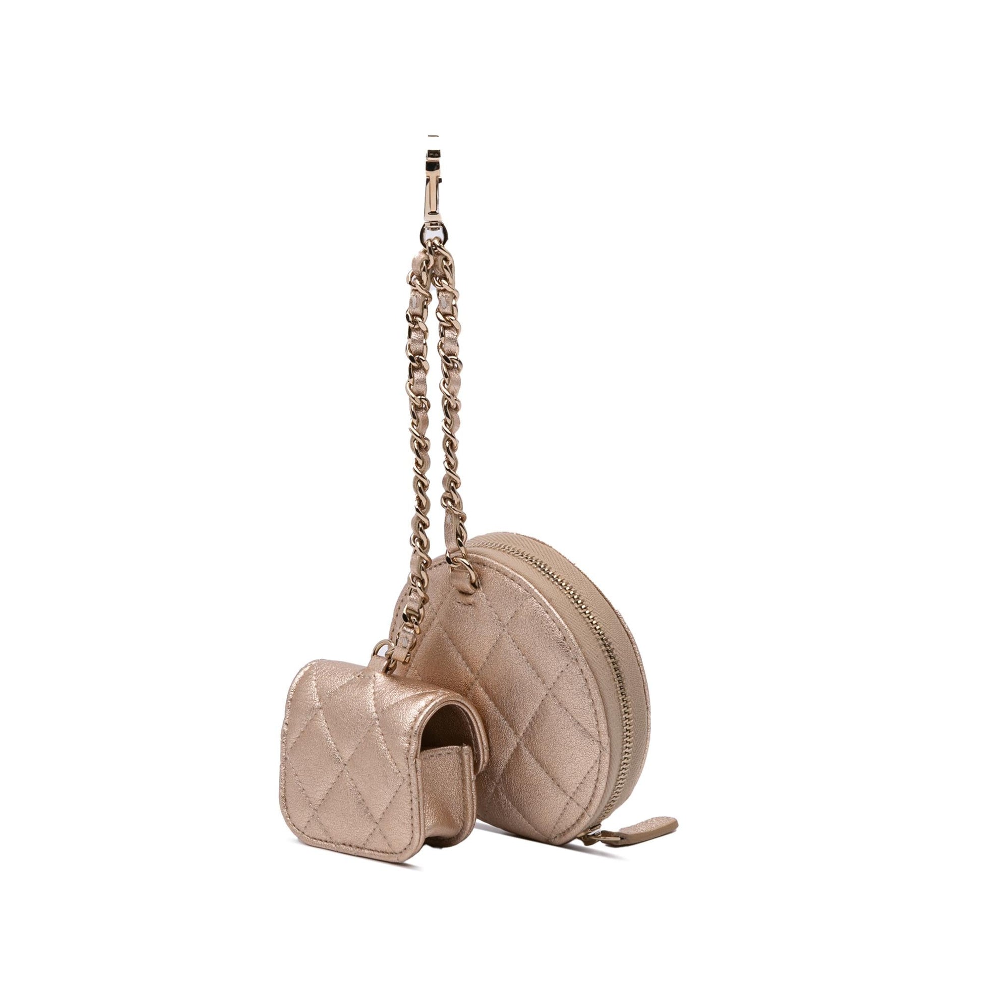 Chanel se AirPods Wallet Case Case 1