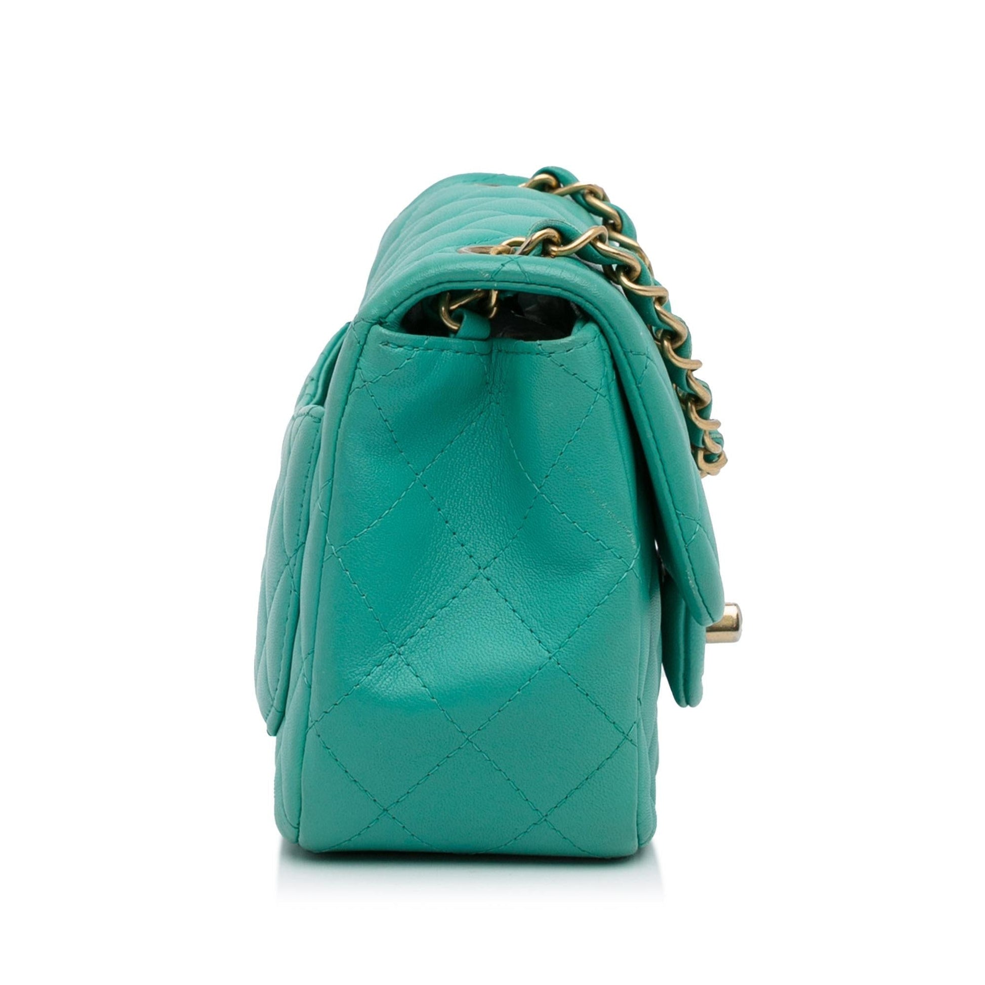 Chanel Classic Square Lambskin Single Flap SHG-oxXAOp Shoulder Bag