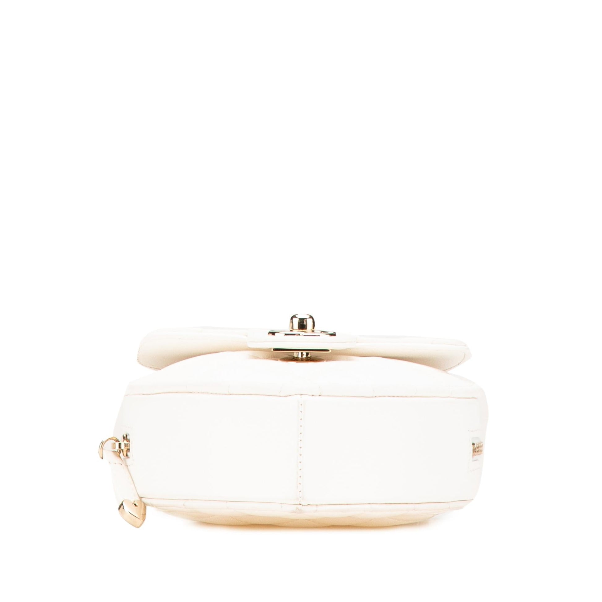 Chanel Lambskin CC Love Heart Crossbody Bag Crossbody 2