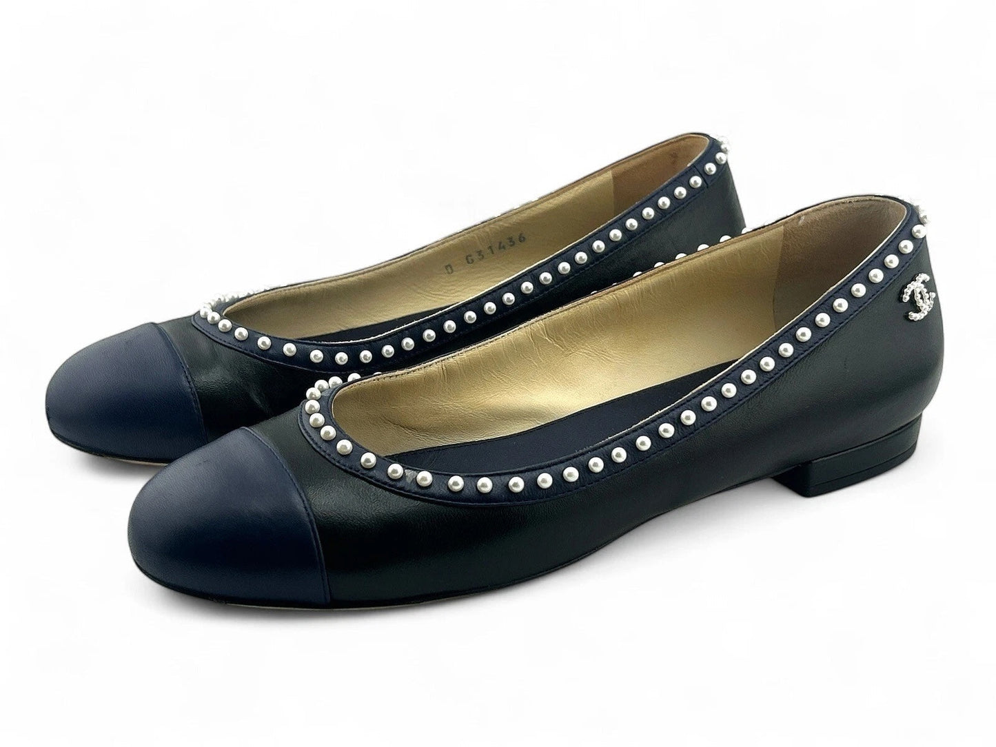 Chanel LAMBSKIN SATIN PEARL CC CAP TOE Hat