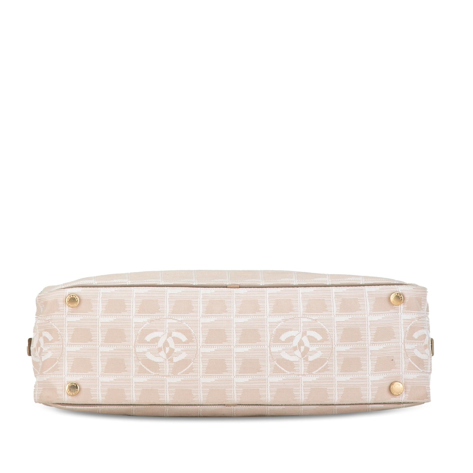 Chanel New Travel Line Handbag (SHG-dh5N6J)