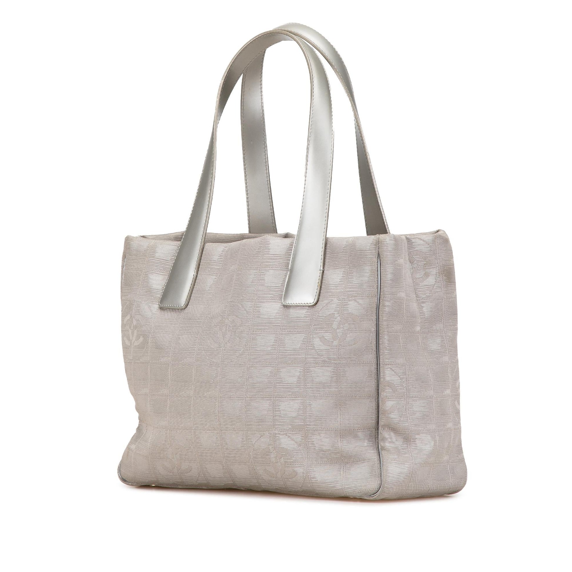 Chanel New Line Nylon Travel Bag Shg W9V5Un