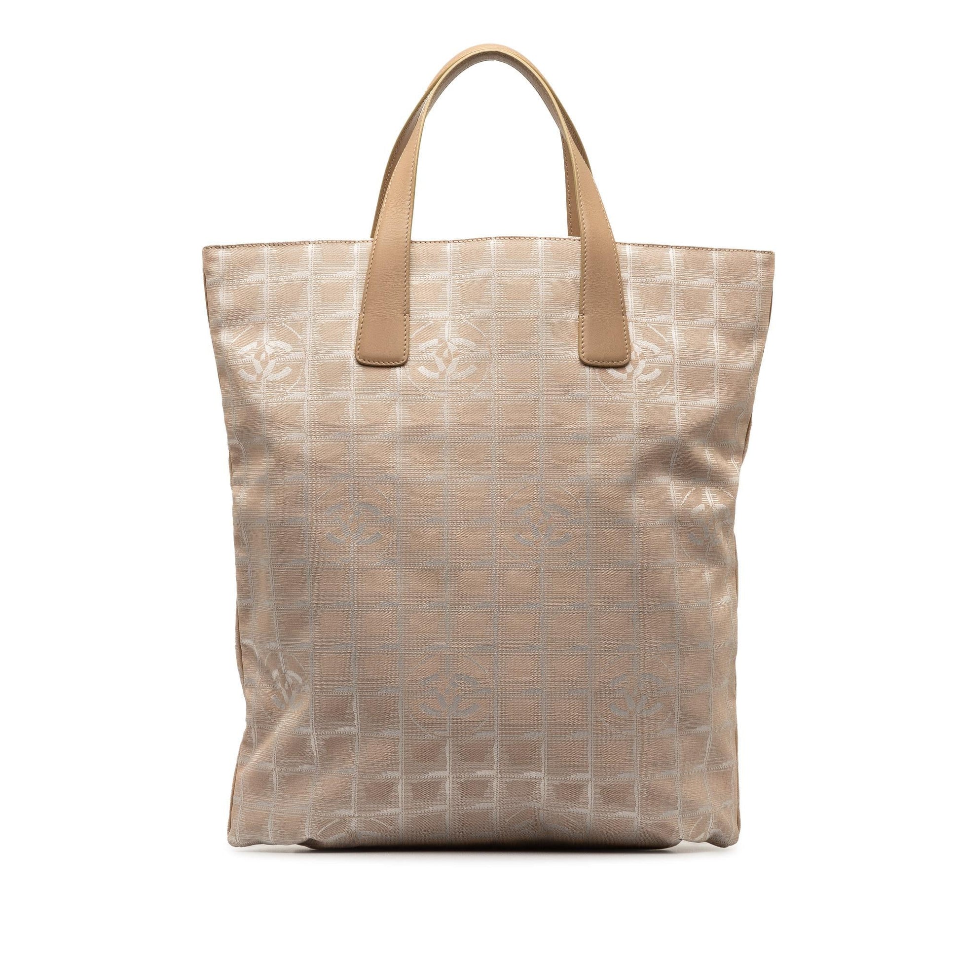 Chanel New Travel Line Tote (SHG-3iwEPP)