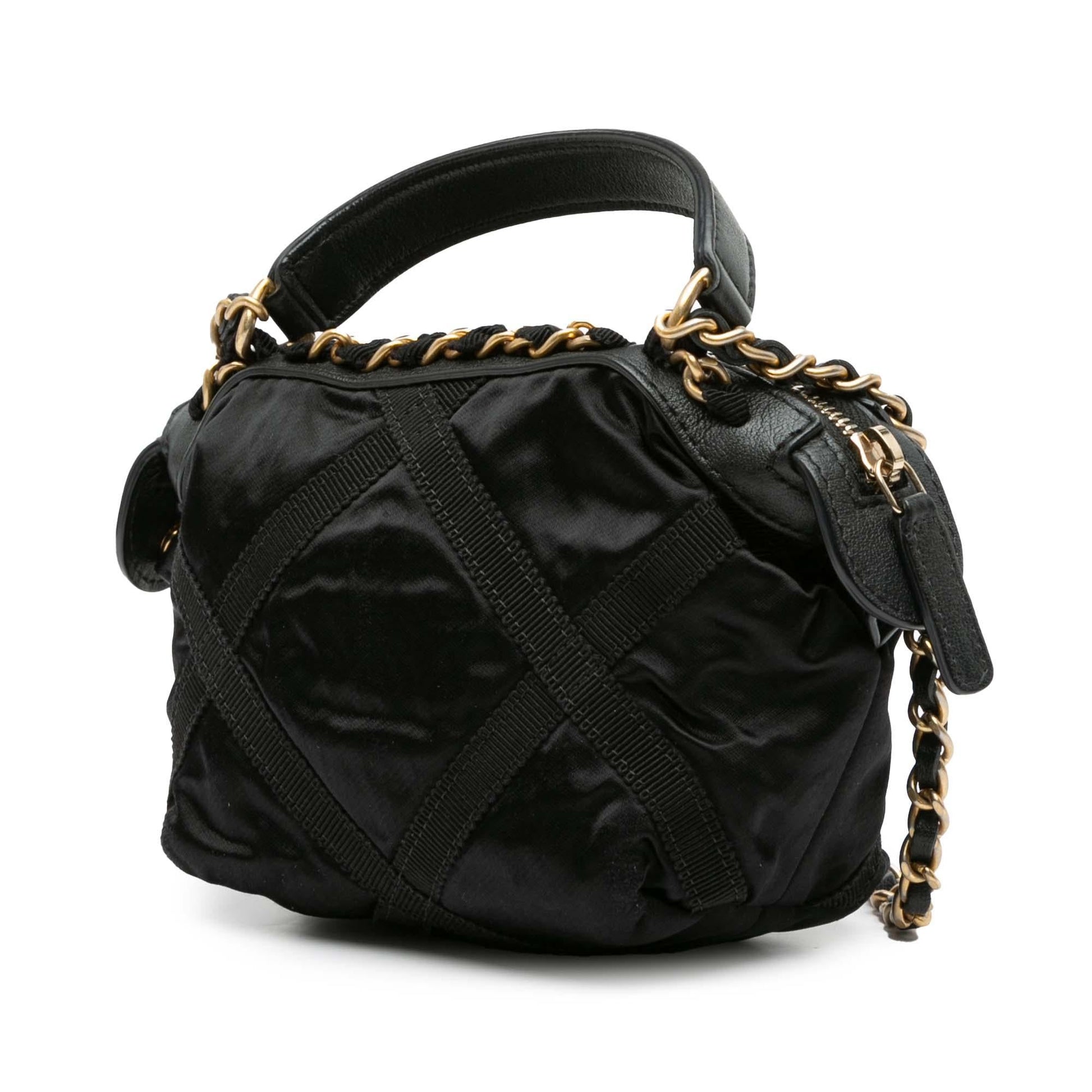 Chanel Nylon Grosgrain Lifestyle SHG-UydKYK Clutch Bag