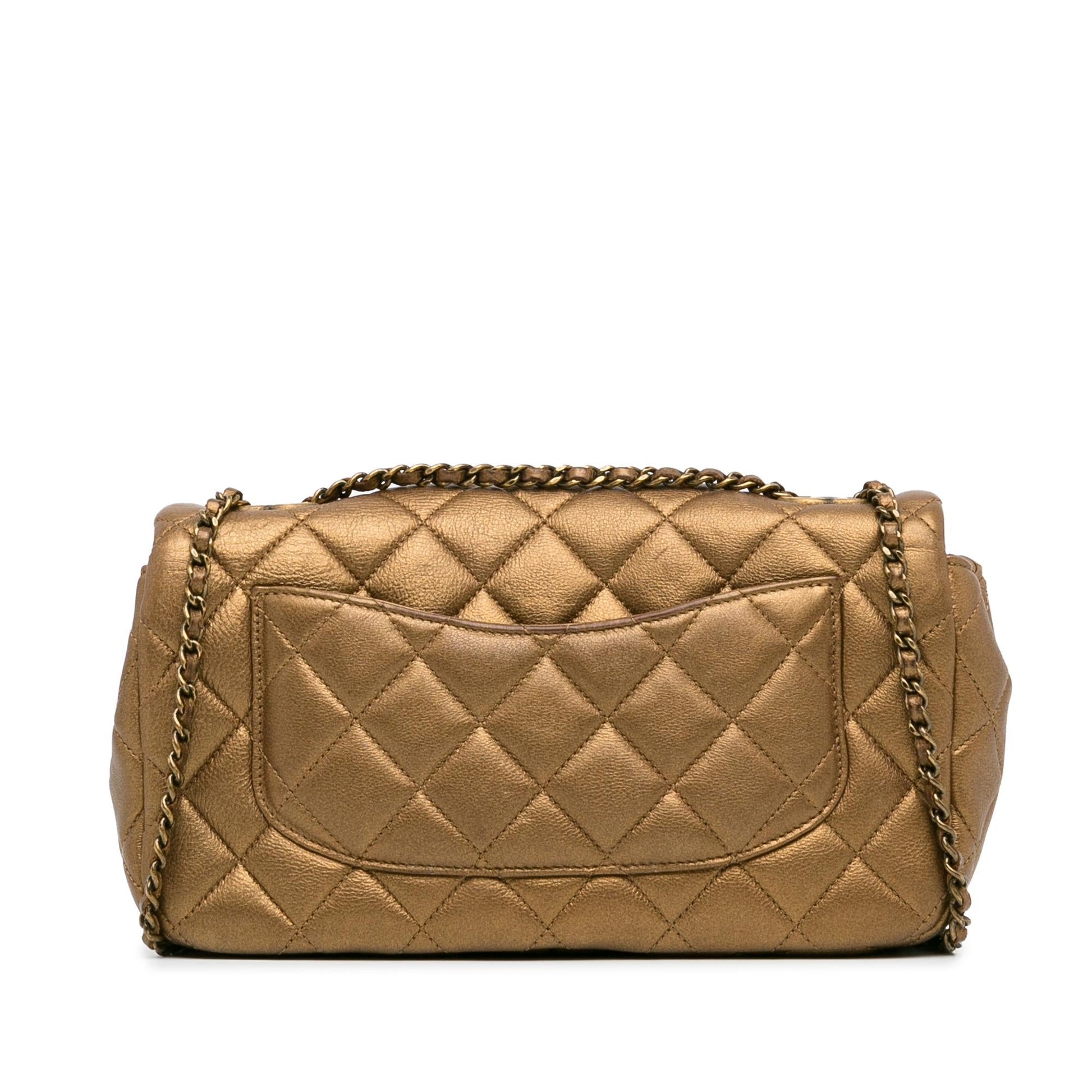 Chanel Paris-Salzburg Metallic Lambskin Cc Eyelet Flap (Shg-E5Pct2) Bag