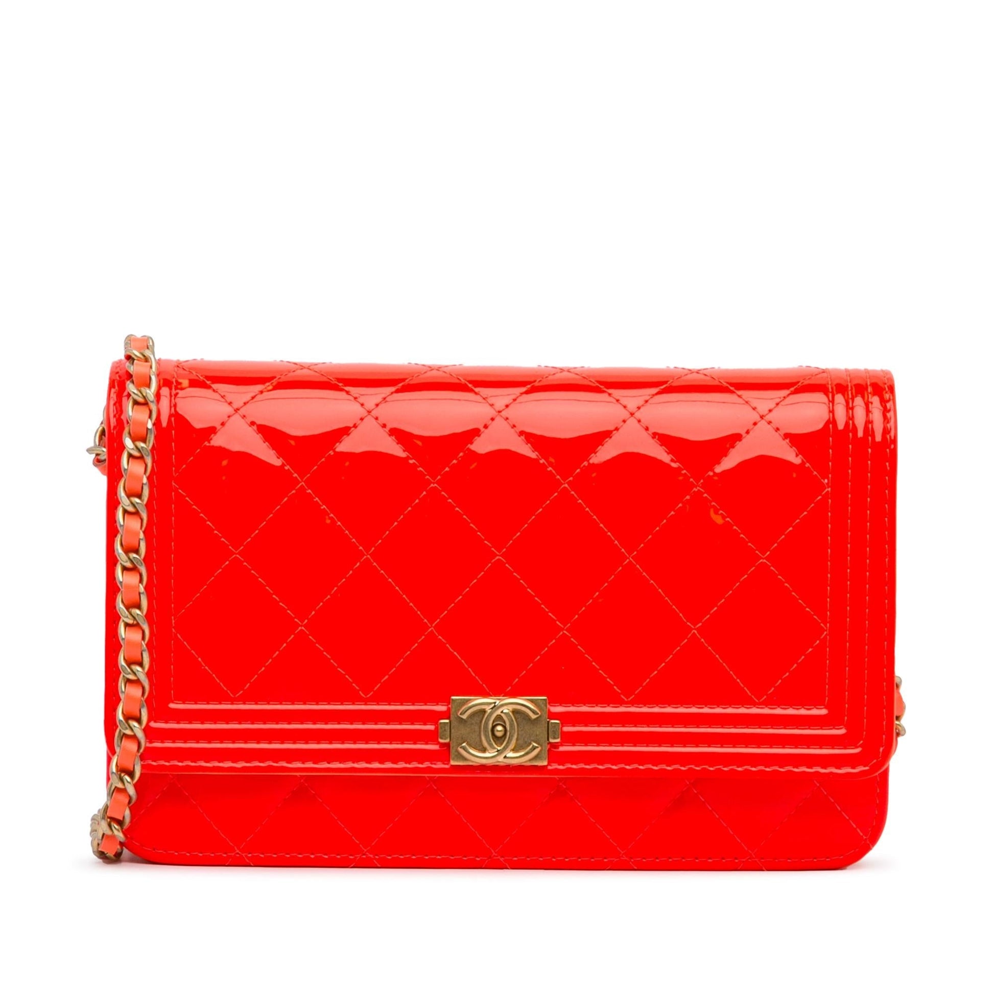 Chanel Patent Boy on SHG-BWFqDW Wallet Case