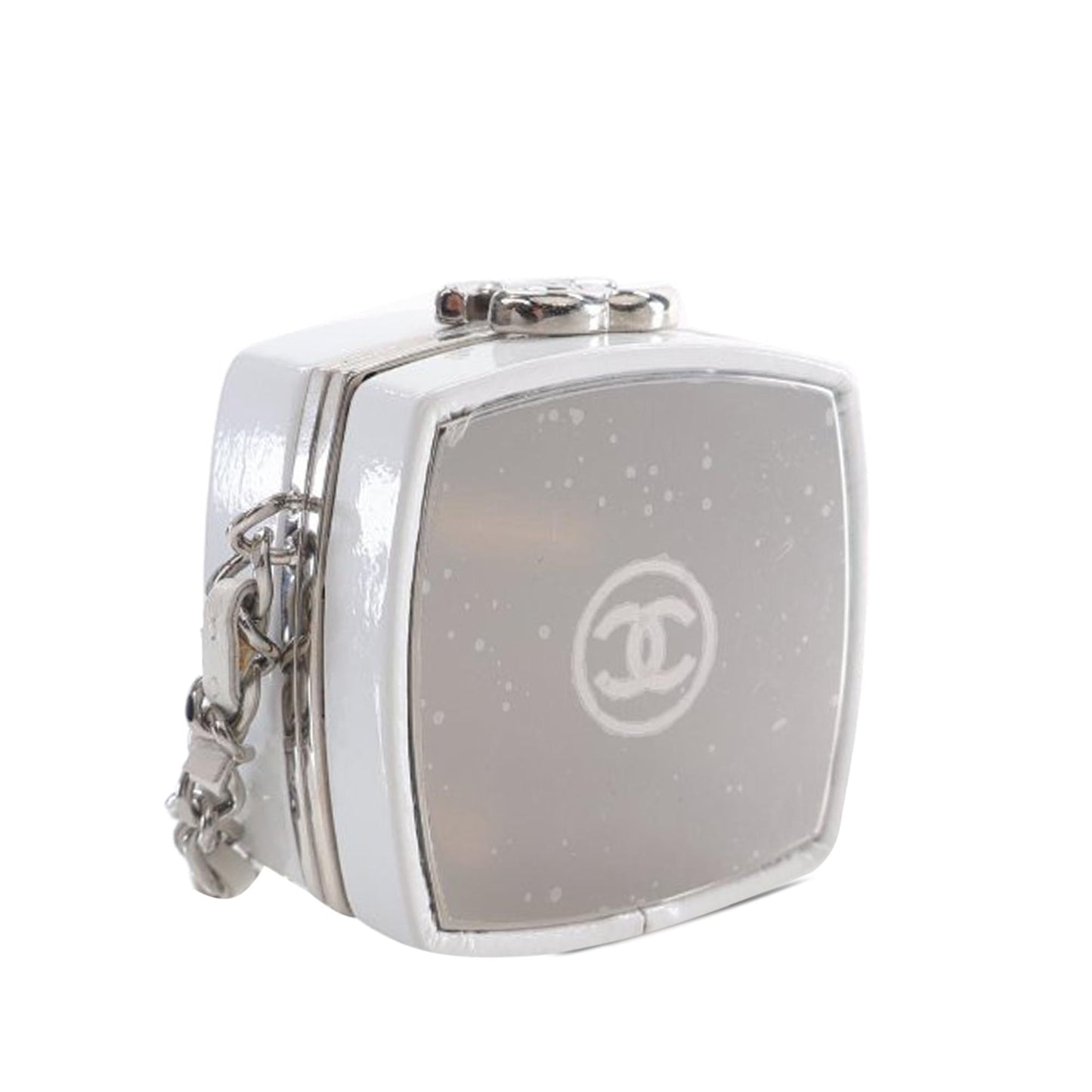 Chanel Patent Goatskin Make-Up Box SHG-cNmuxS Clutch Bag