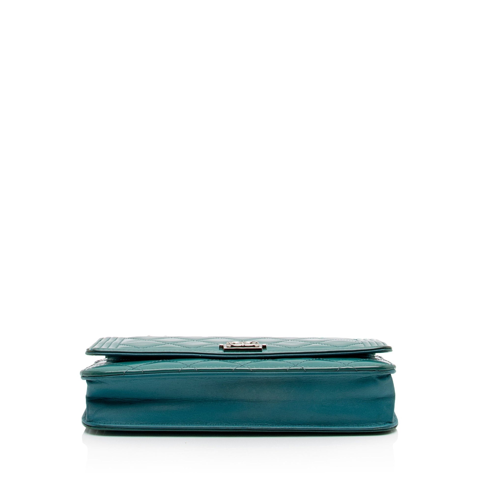 Chanel Patent Leather Boy Wallet on Chain (SHF-ZZnKzy)