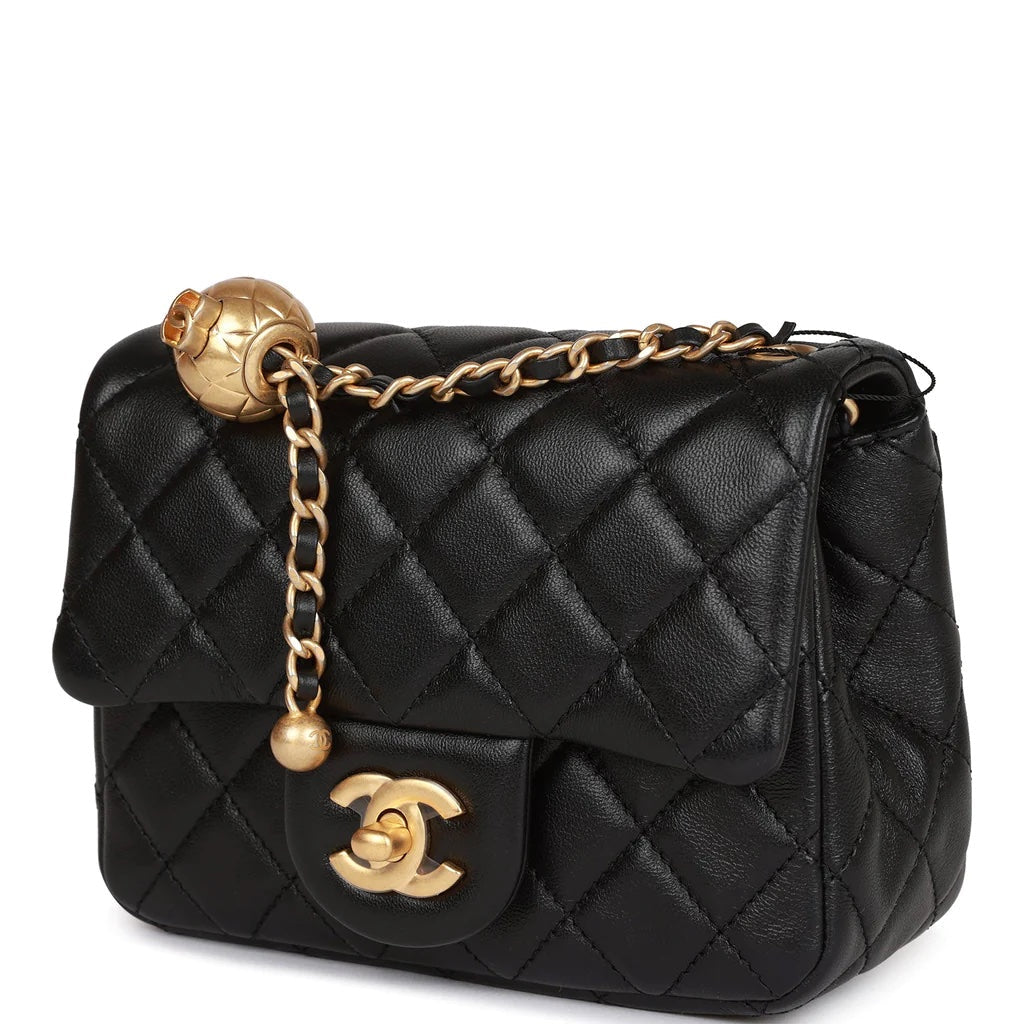 Chanel QUILTED LAMBSKIN PEARL CRUSH Clutch Bag