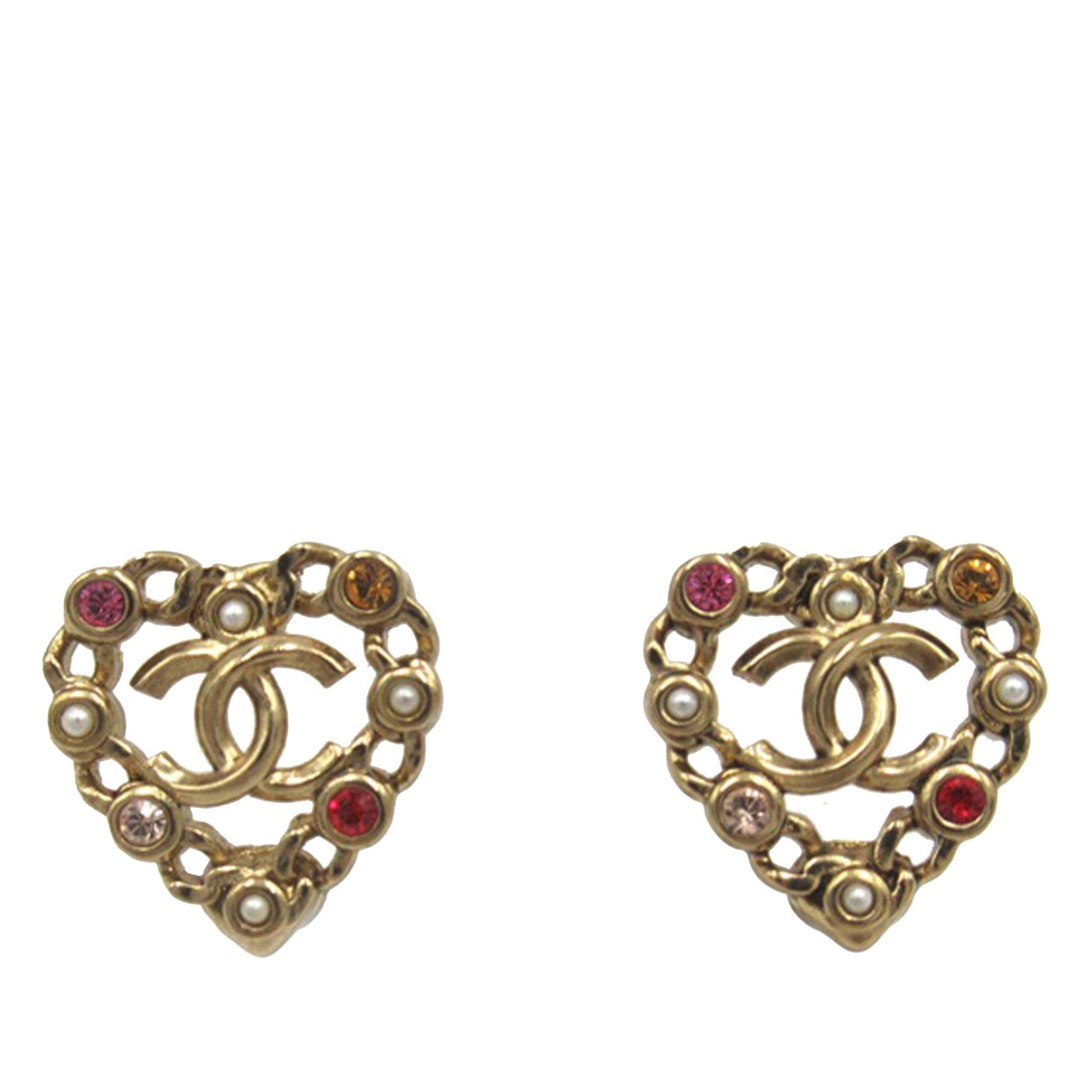 Chanel Pearl Crystal Cc Heart Earrings (Shg-Uhsa6S)