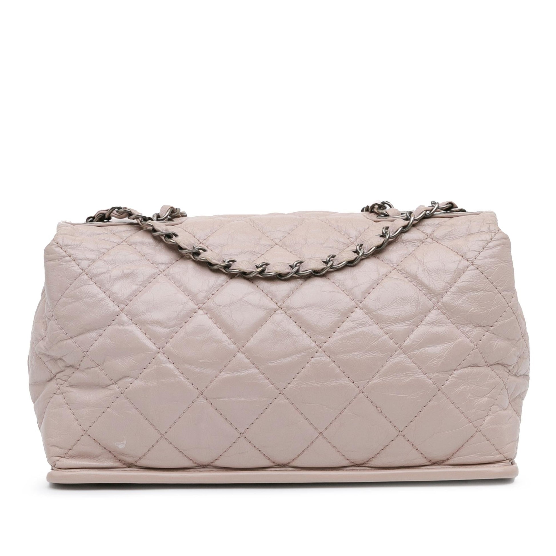 Chanel Quilted Aged Calfskin Single Flap (shg Vbvxcu) Handbag