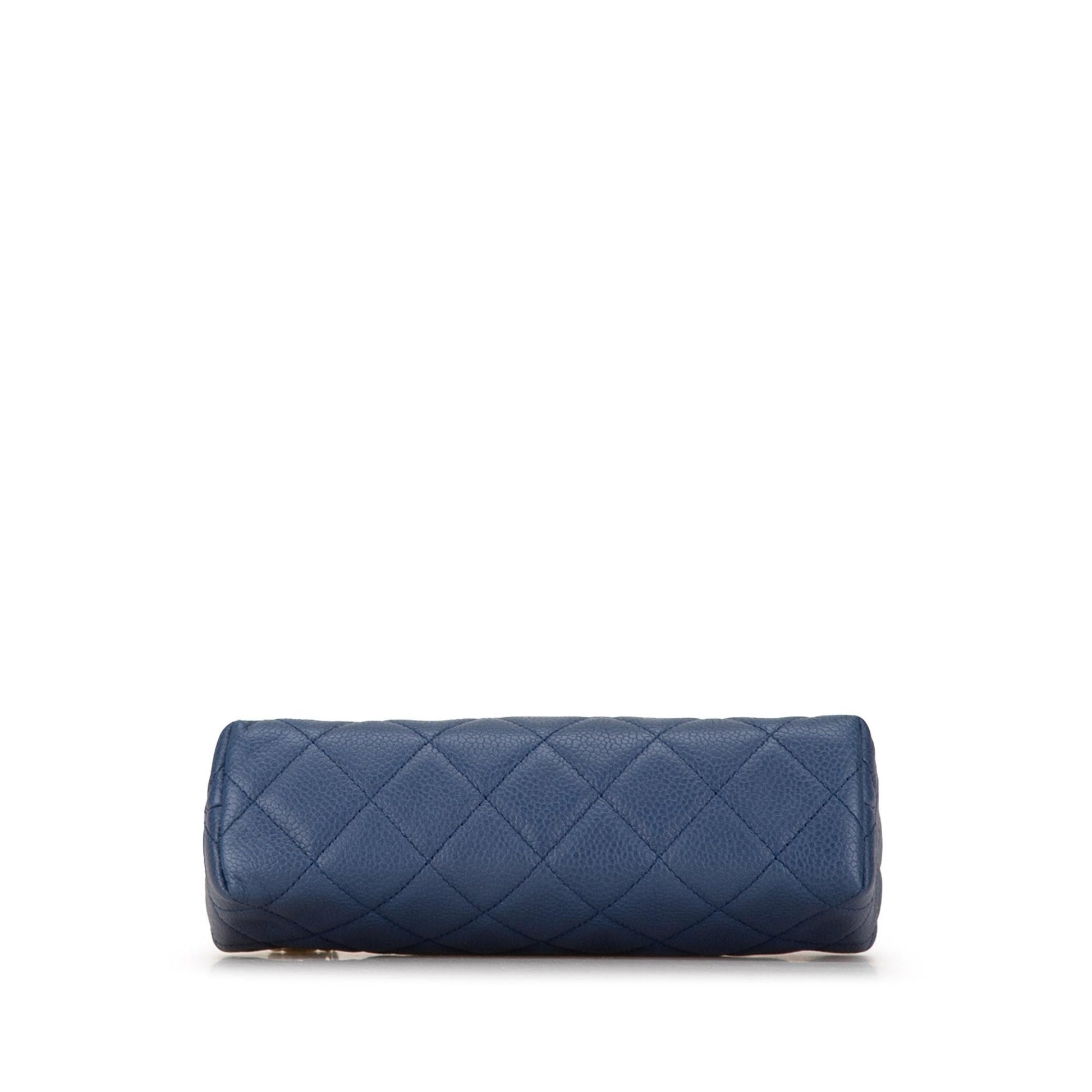 Chanel Quilted Caviar Pouch (SHG-Q8nLiP)