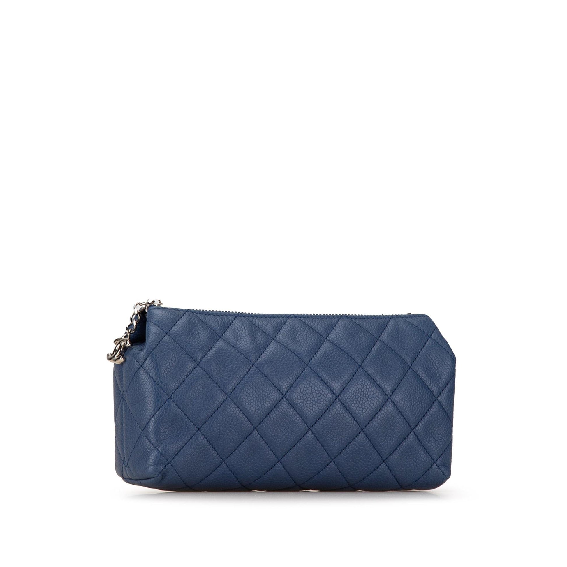 Chanel Quilted Caviar Pouch (SHG-Q8nLiP)