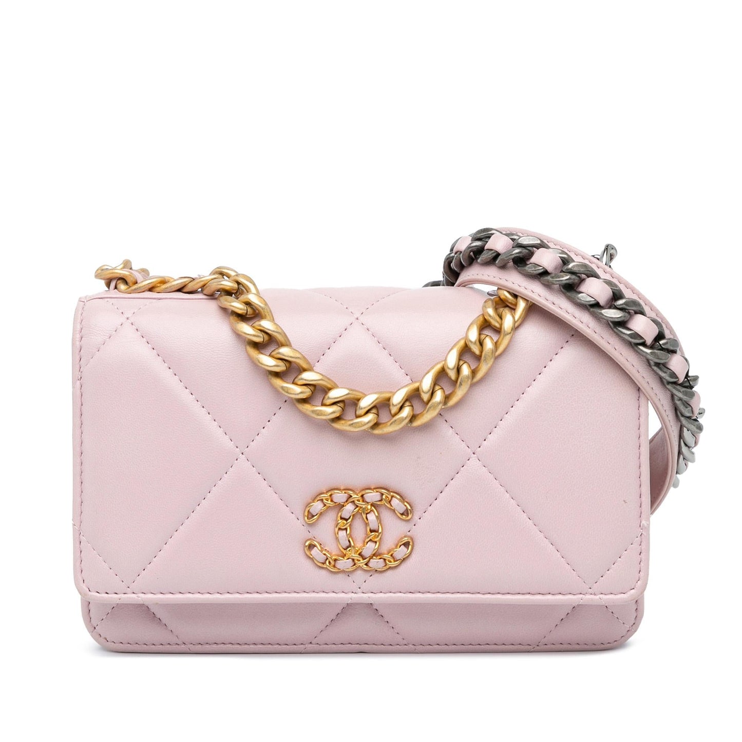 Chanel Quilted Lambskin 19 on SHG-td22ep Wallet Case