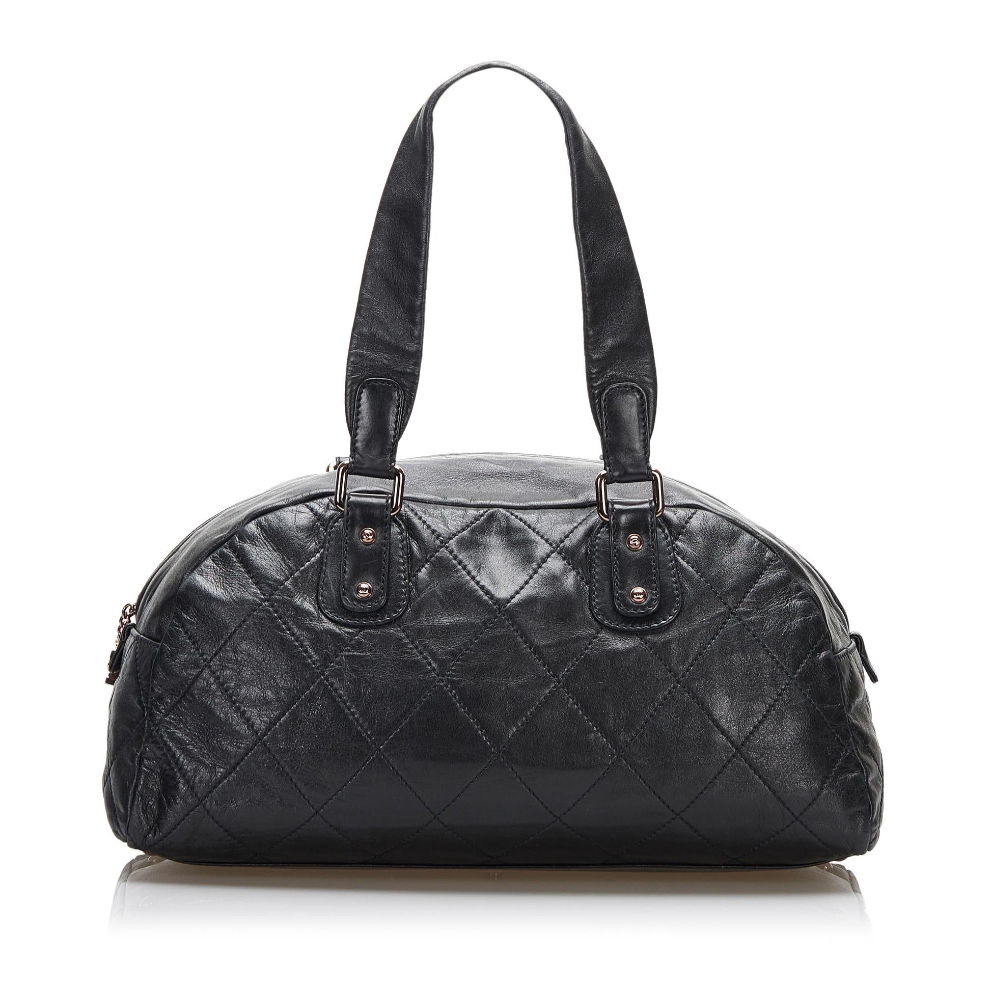 Chanel Quilted Lambskin Bowler SHG-RUjb34 Handbag