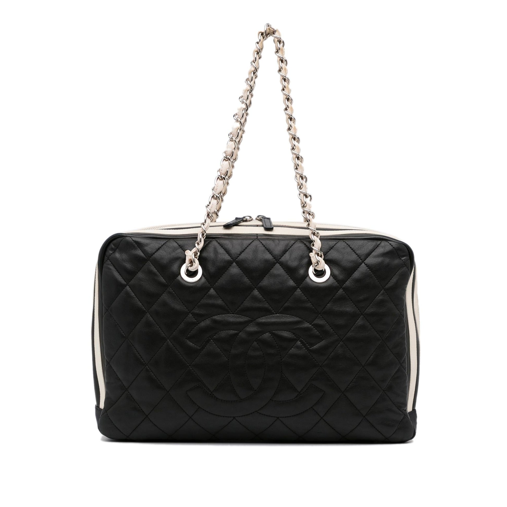 Chanel Quilted Lambskin CC SHG-xnwCwL Shoulder Bag