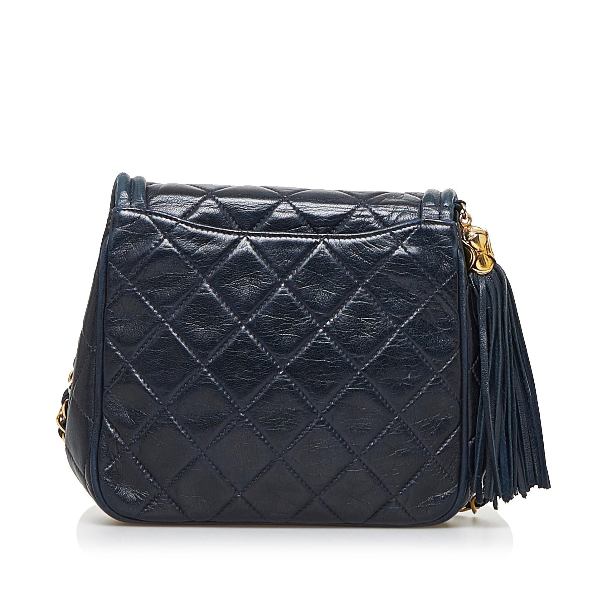 Chanel Quilted Lambskin CC Tassel SHG-Cv9Idd Crossbody Bag
