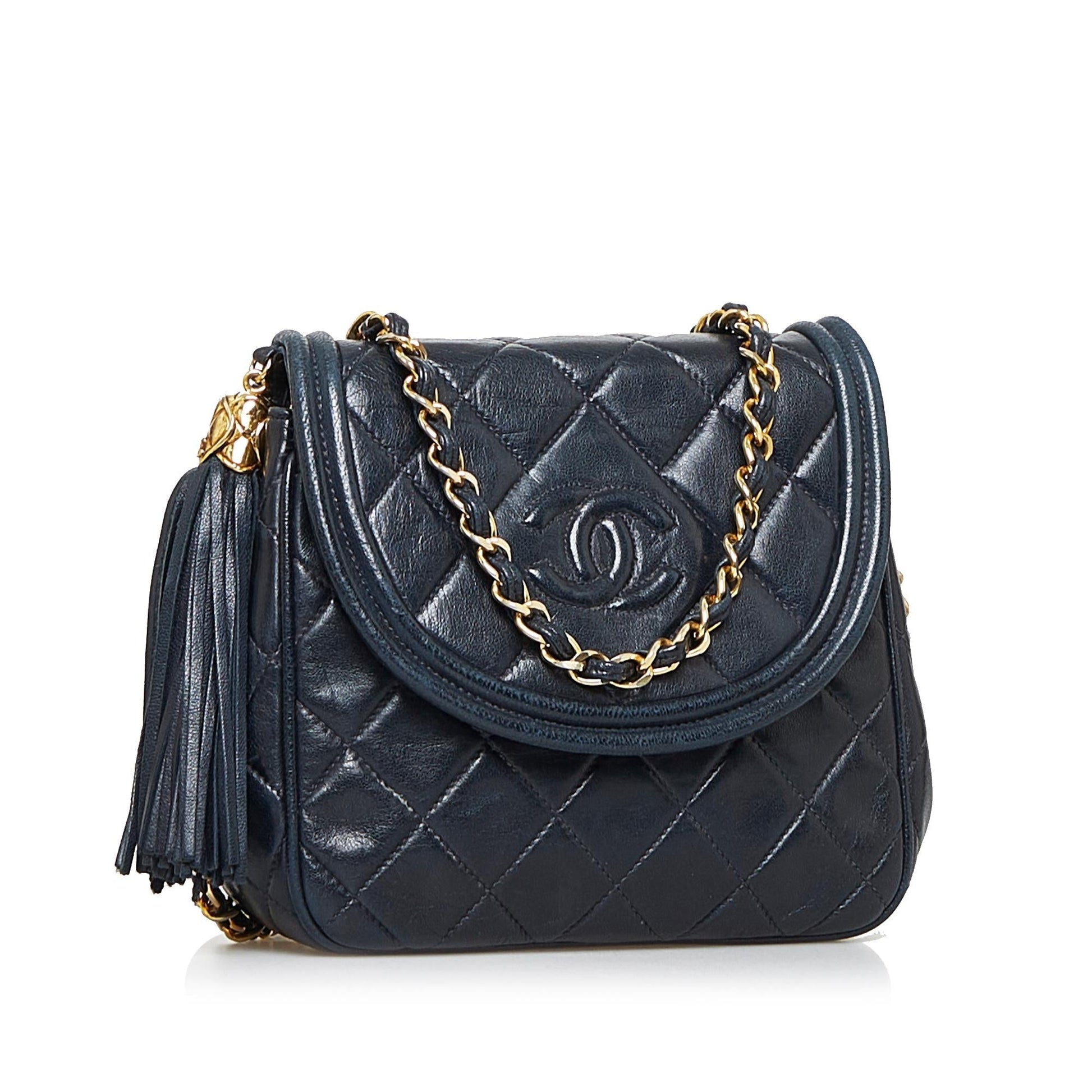 Chanel Quilted Lambskin CC Tassel SHG-Cv9Idd Crossbody Bag