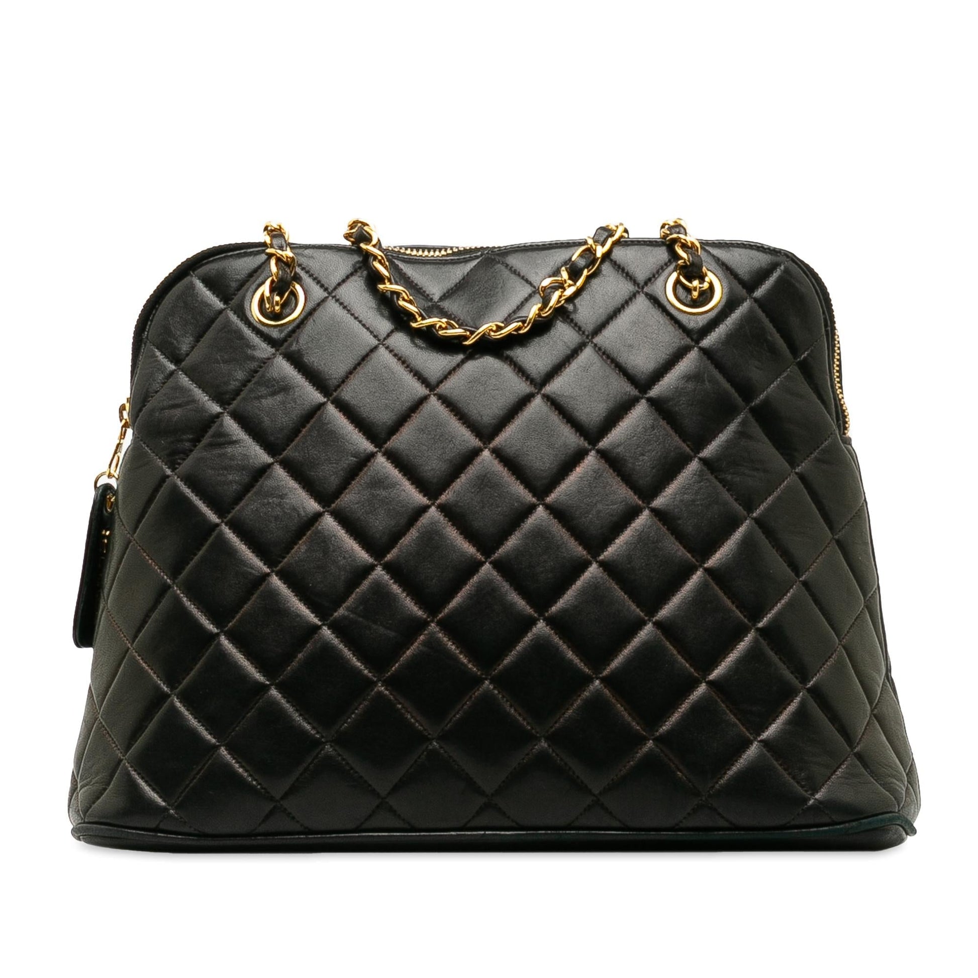 Chanel Quilted Lambskin Dome SHG-BDgoe5 Shoulder Bag